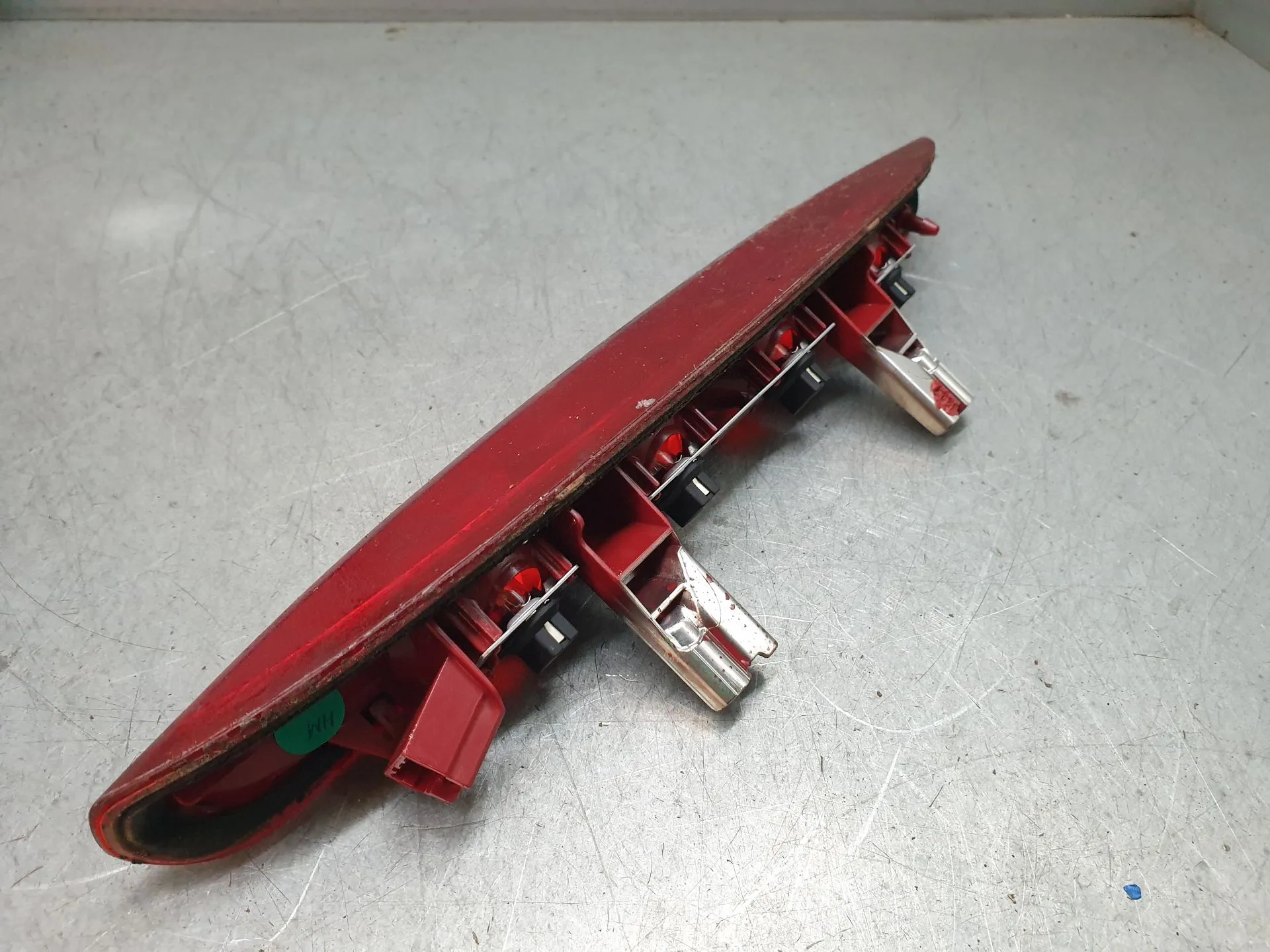 Additional stop light / 3rd stop light PEUGEOT 208 Imagem-2