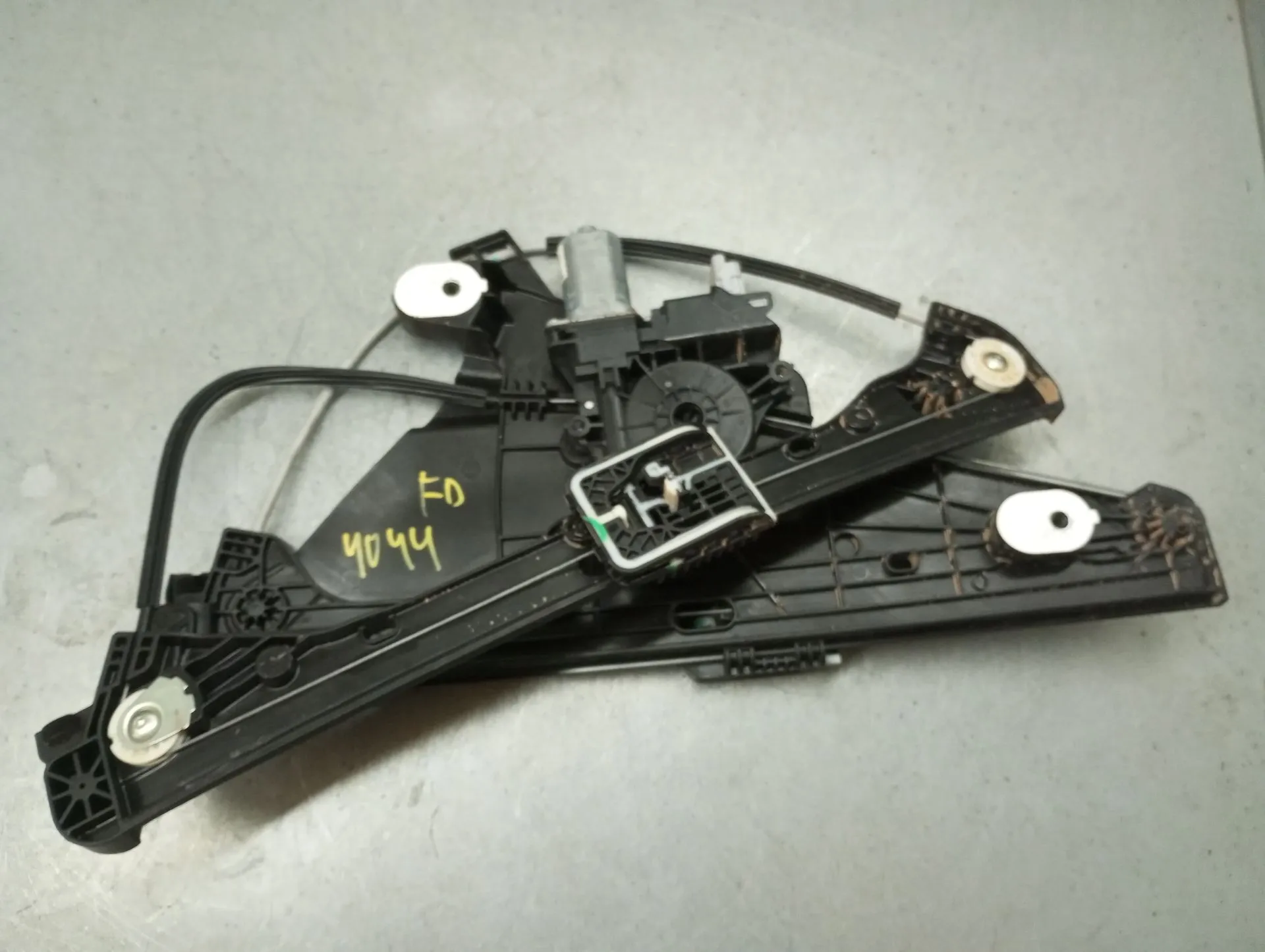 Elevador vidros frente direito OPEL Corsa F