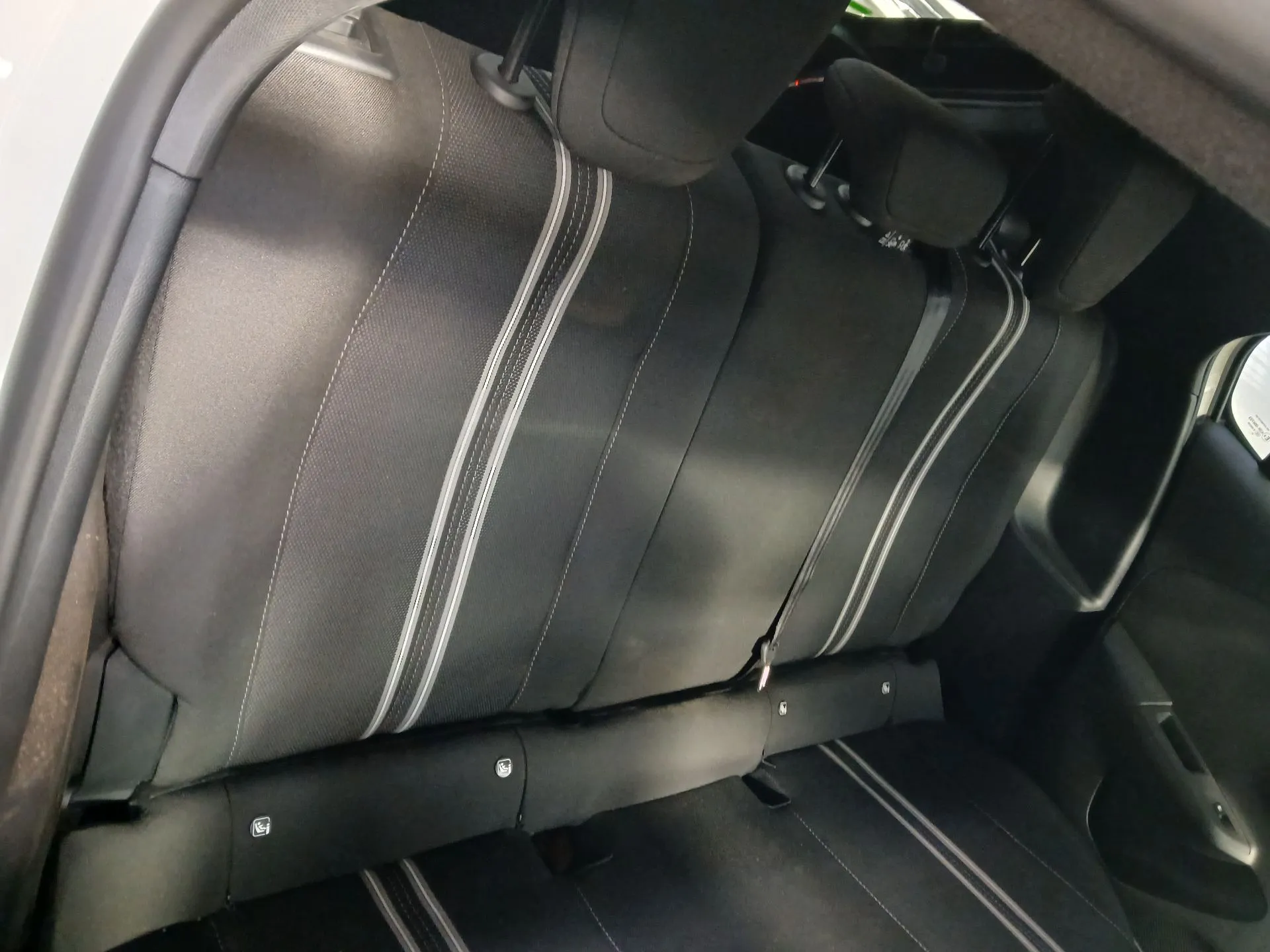 Conjunto de Bancos OPEL Corsa F Imagem-2