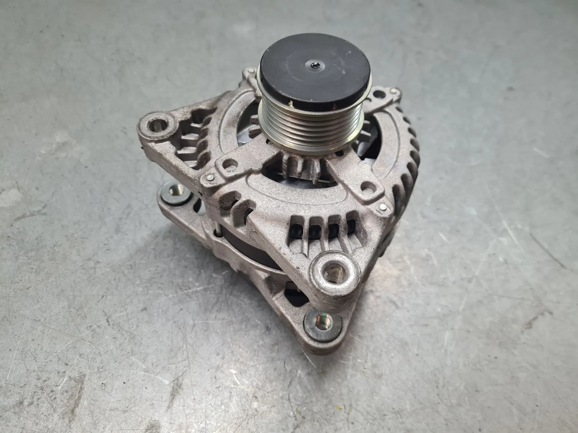 Alternador CITROËN C3 III (SX) Imagem-1