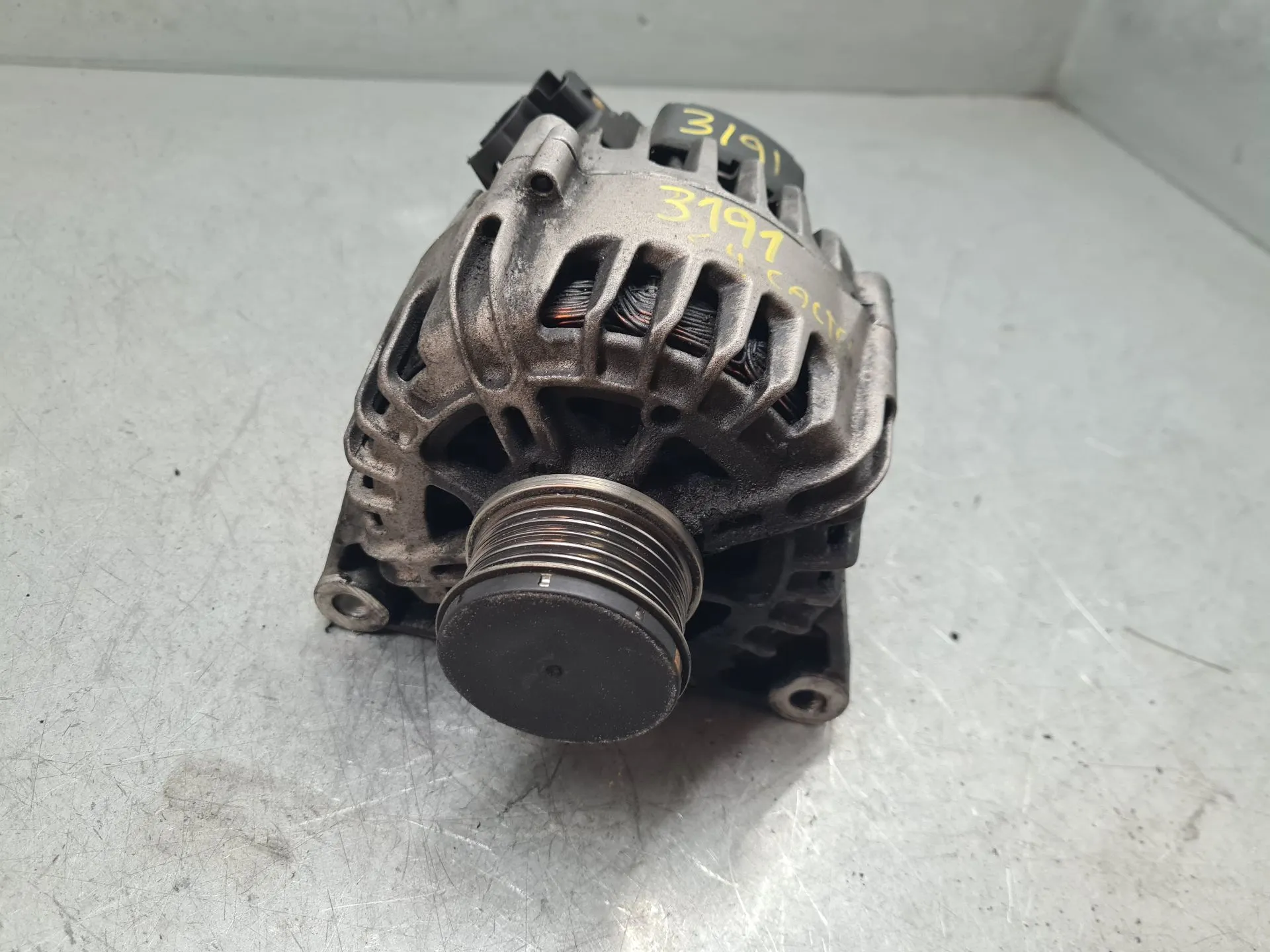 Alternador CITROËN C4 Cactus Imagem-1