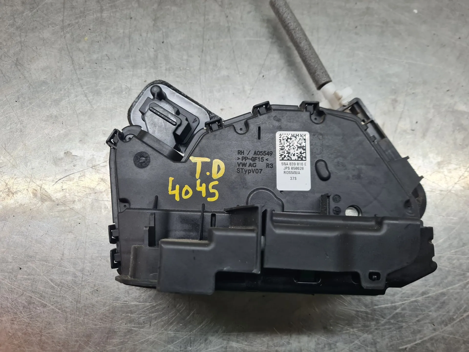 Rear Right Door Lock VOLKSWAGEN Tiguan (AD1, AX1) Imagem-2