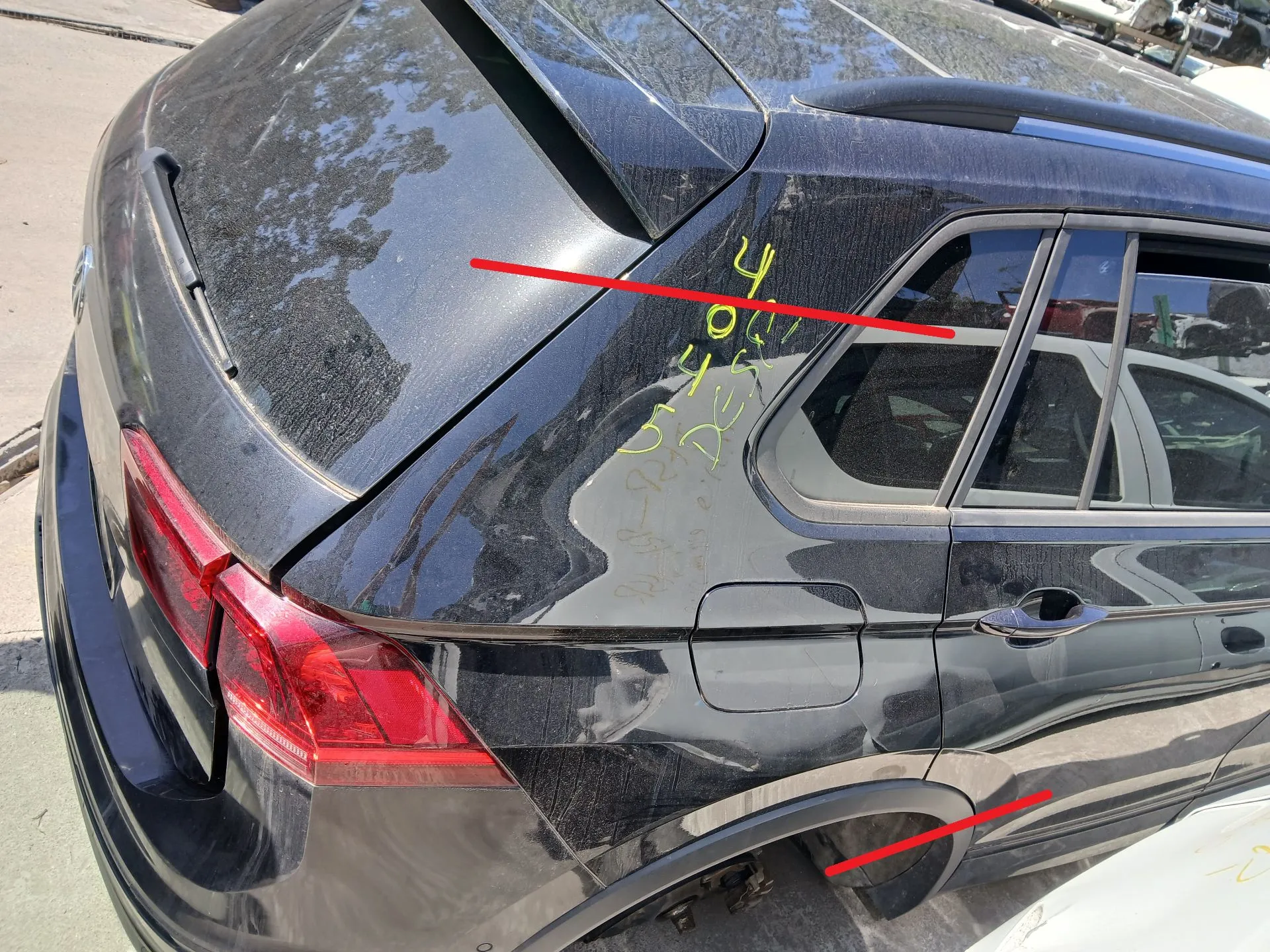 Pannello posteriore destro VOLKSWAGEN Tiguan (AD1, AX1)