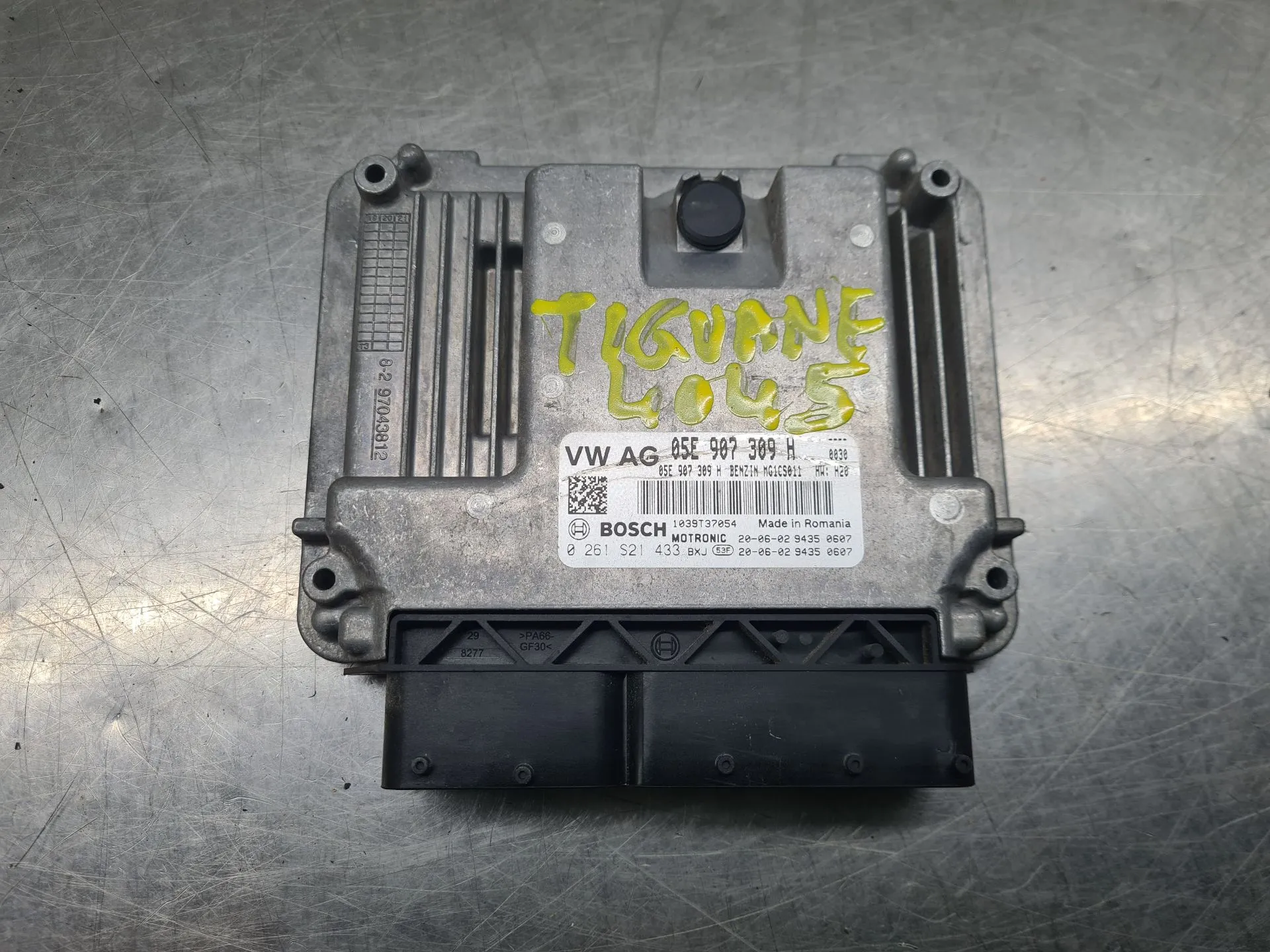 Centralina motor / ECU VOLKSWAGEN Tiguan (AD1, AX1)