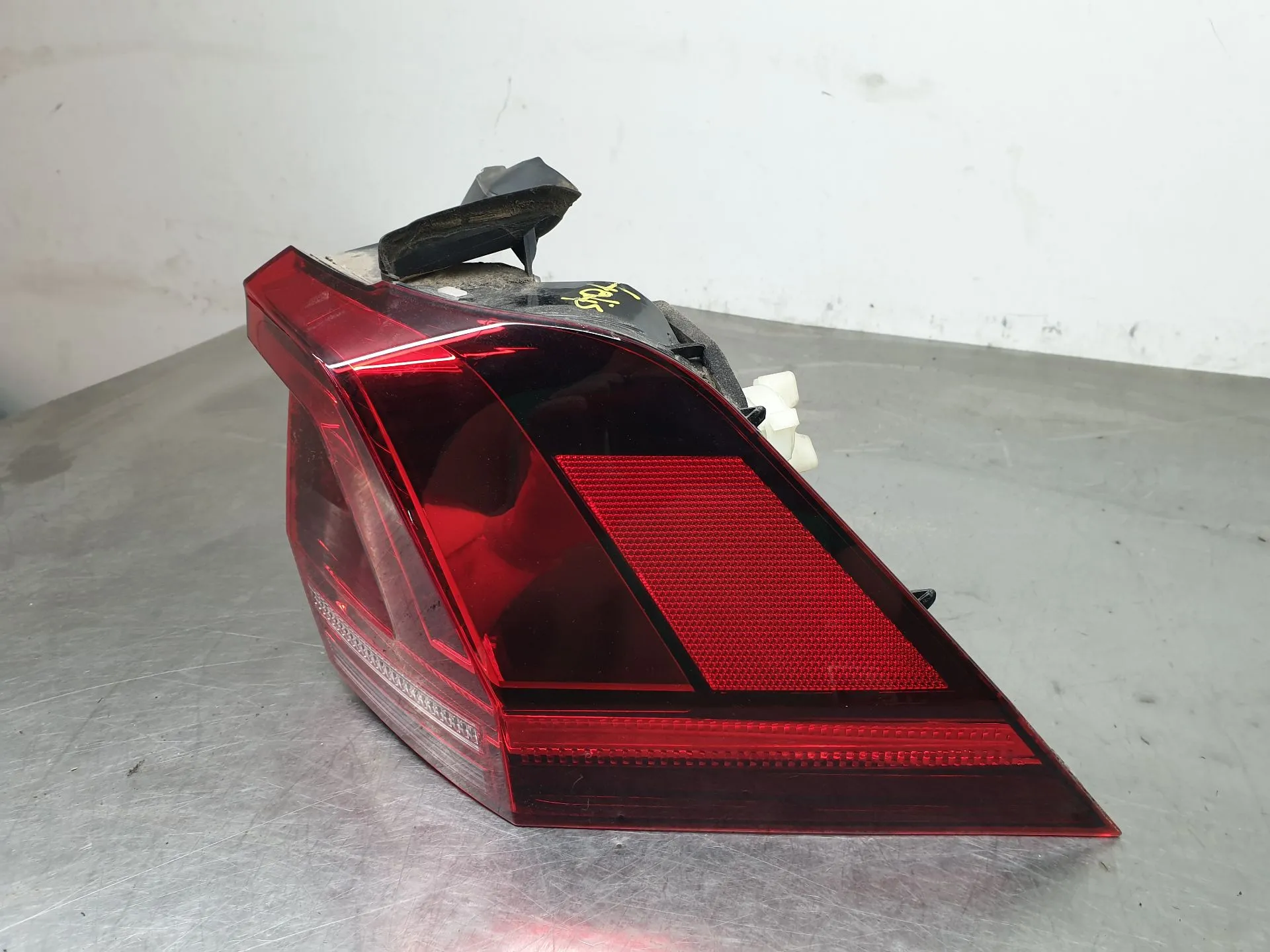 Right Tail light VOLKSWAGEN Tiguan (AD1, AX1) Imagem-1