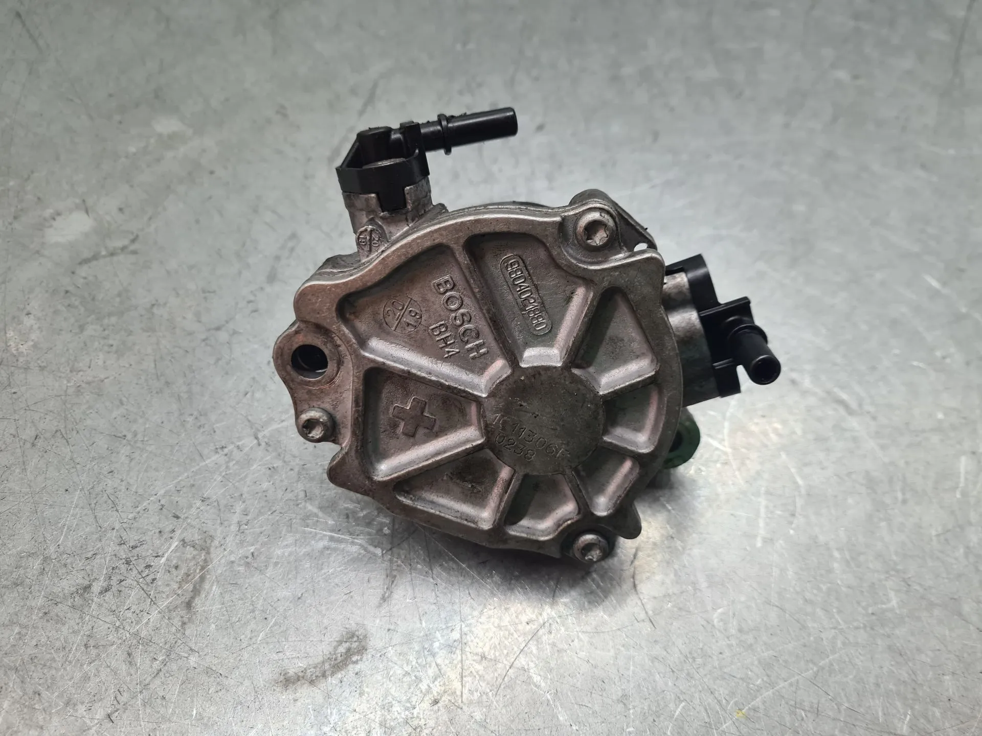 Depressore freni / pompa a vuoto PEUGEOT Partner (K9) Imagem-2