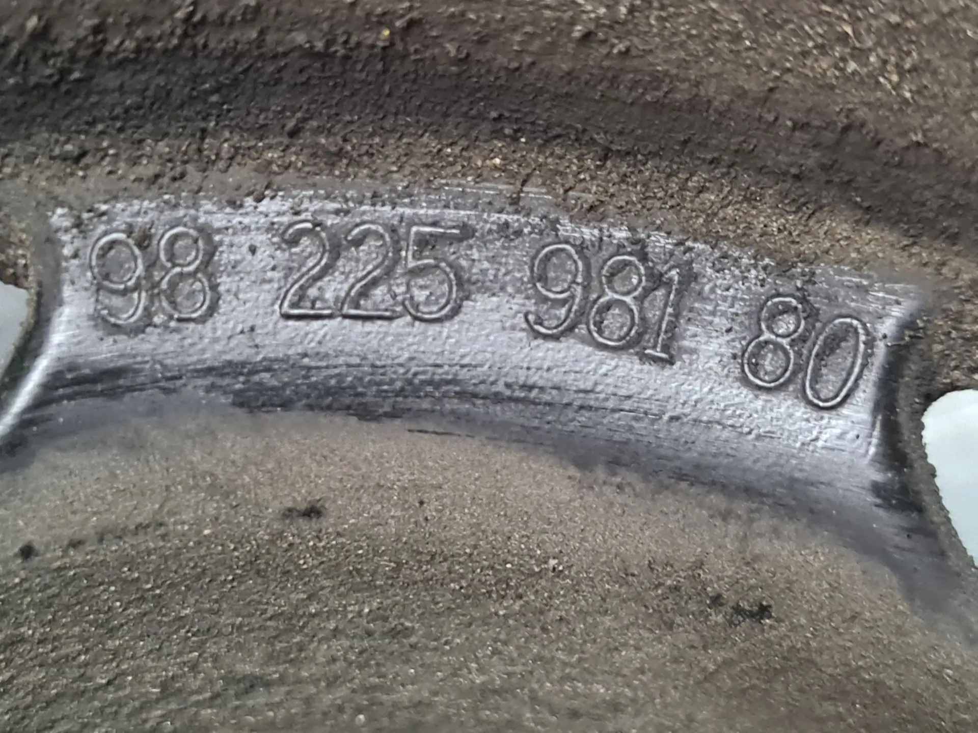 Crankshaft / Engine pulley  OPEL Corsa F Imagem-4