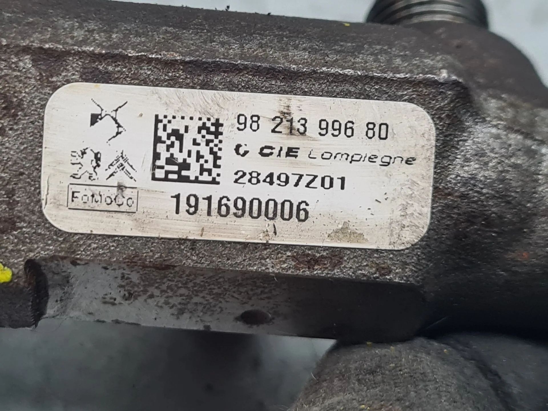 Fuel rail PEUGEOT Partner (K9) Imagem-3