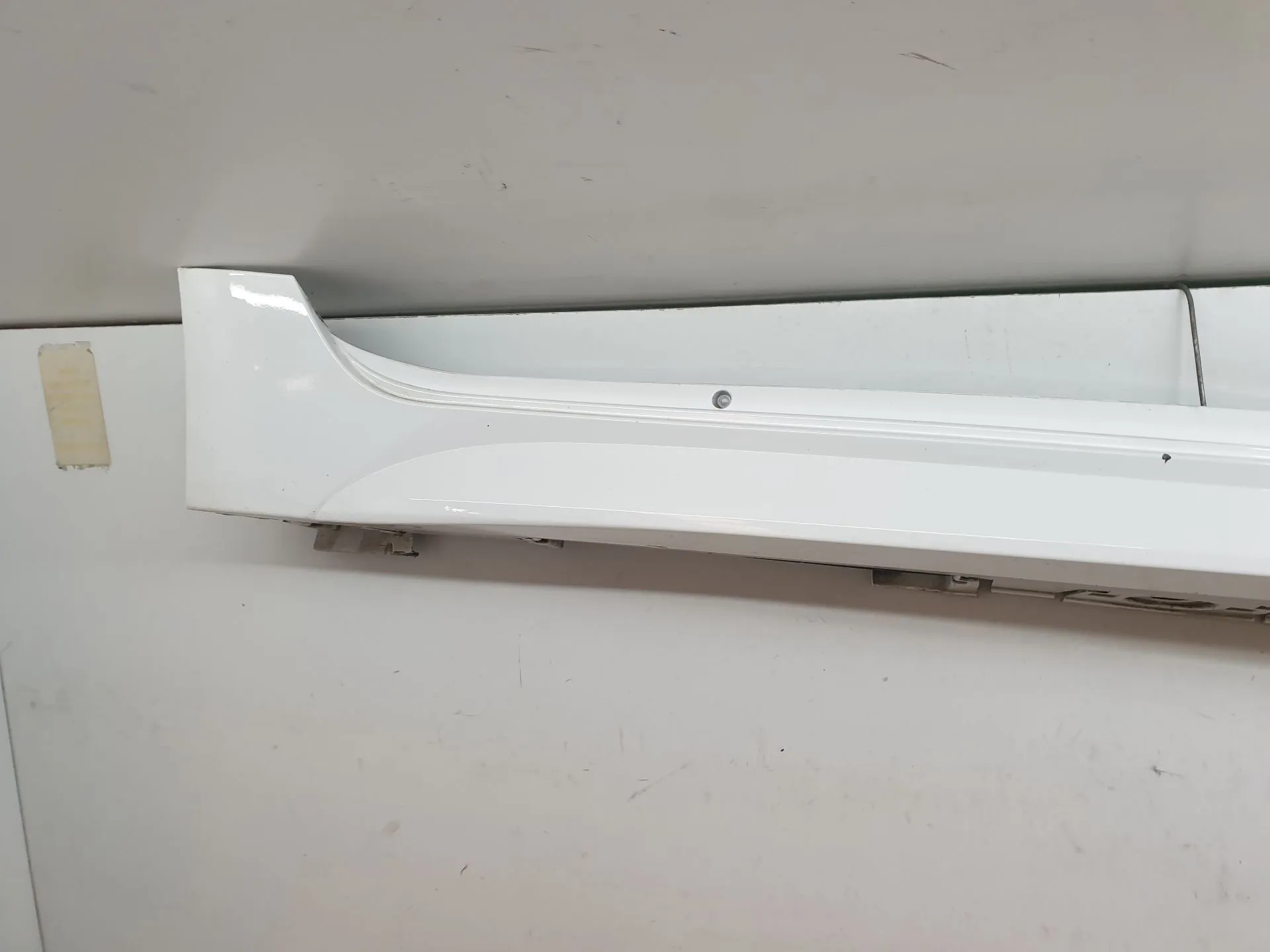 Right side sill TOYOTA Corolla Hatchback (_E21_) Imagem-1