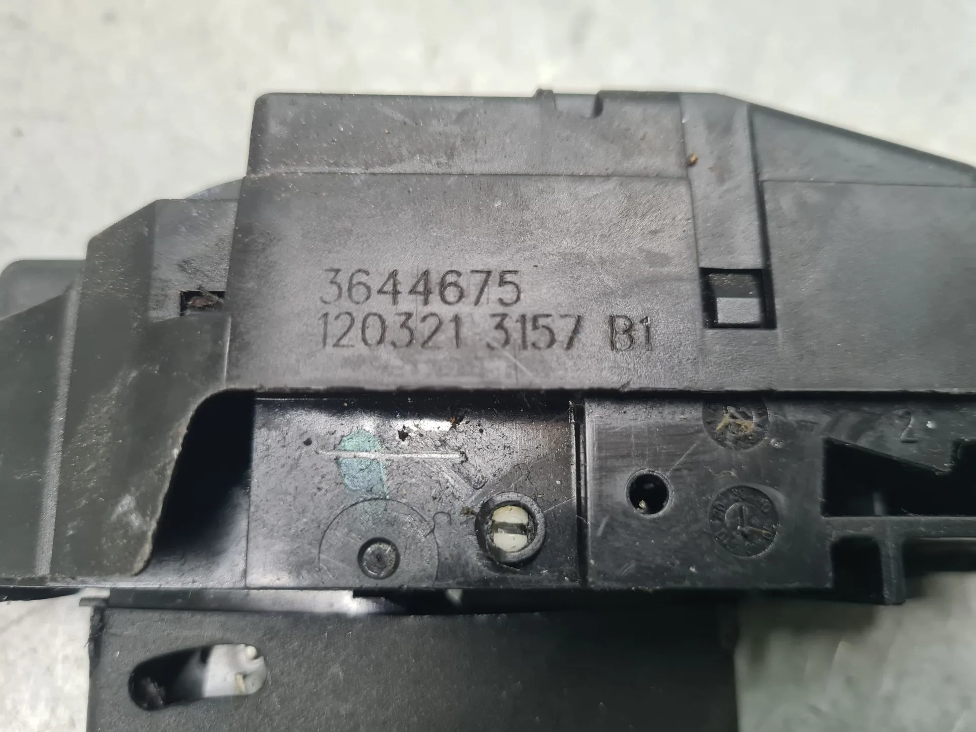 Tailgate Lock /Latch OPEL Corsa F Imagem-3