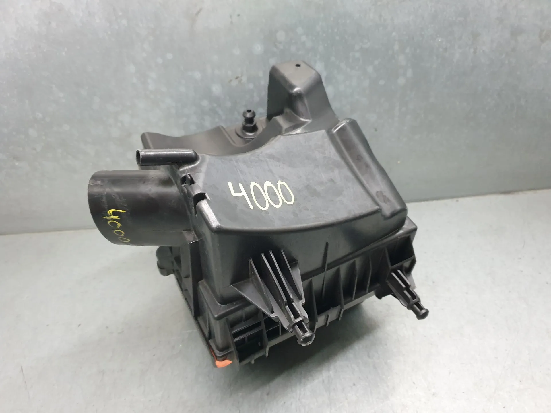 Air filter box OPEL Corsa E Imagem-4