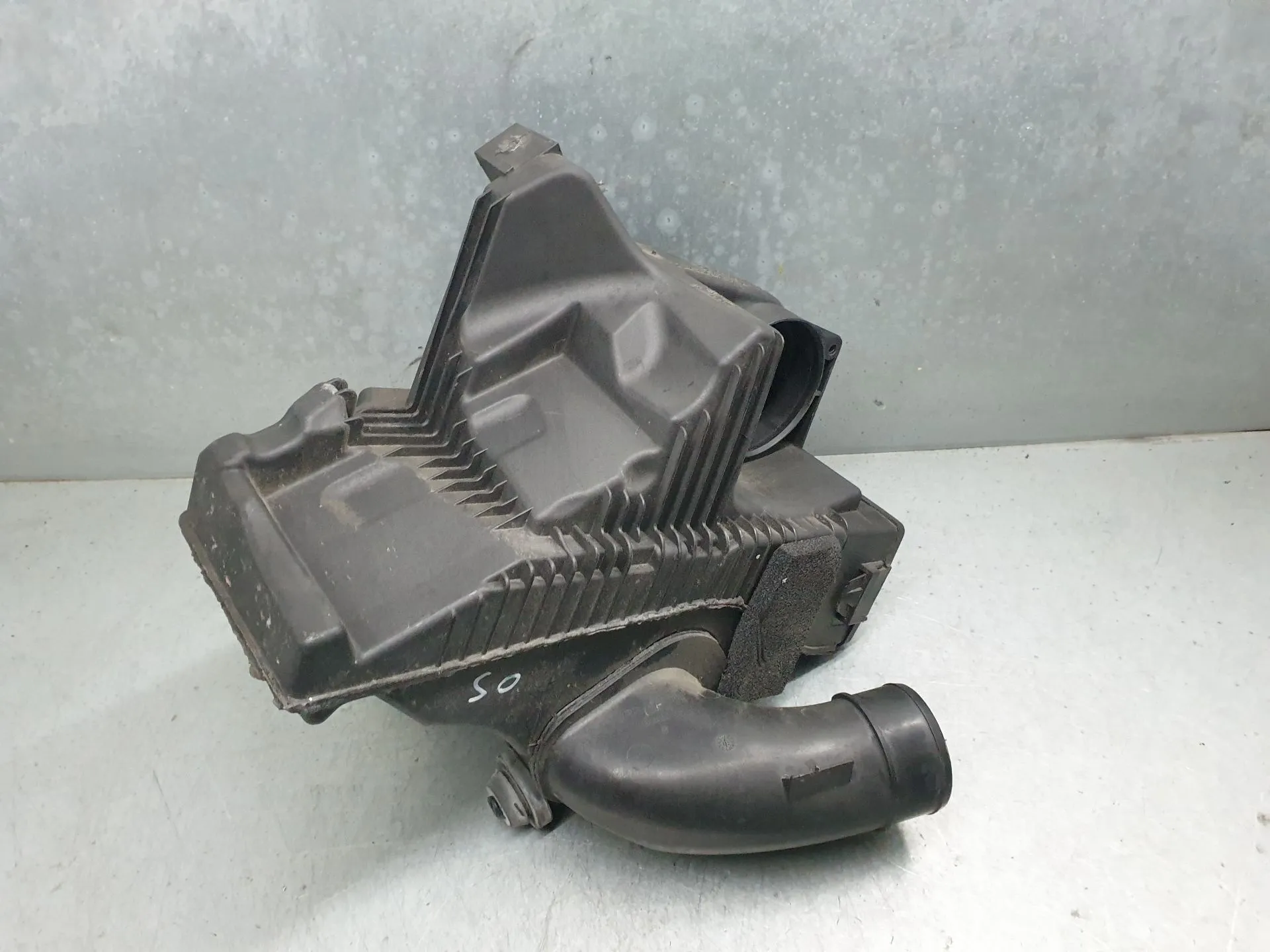 Boîtier filtre à air RENAULT Clio III (BR0/1, CR0/1) Imagem-4