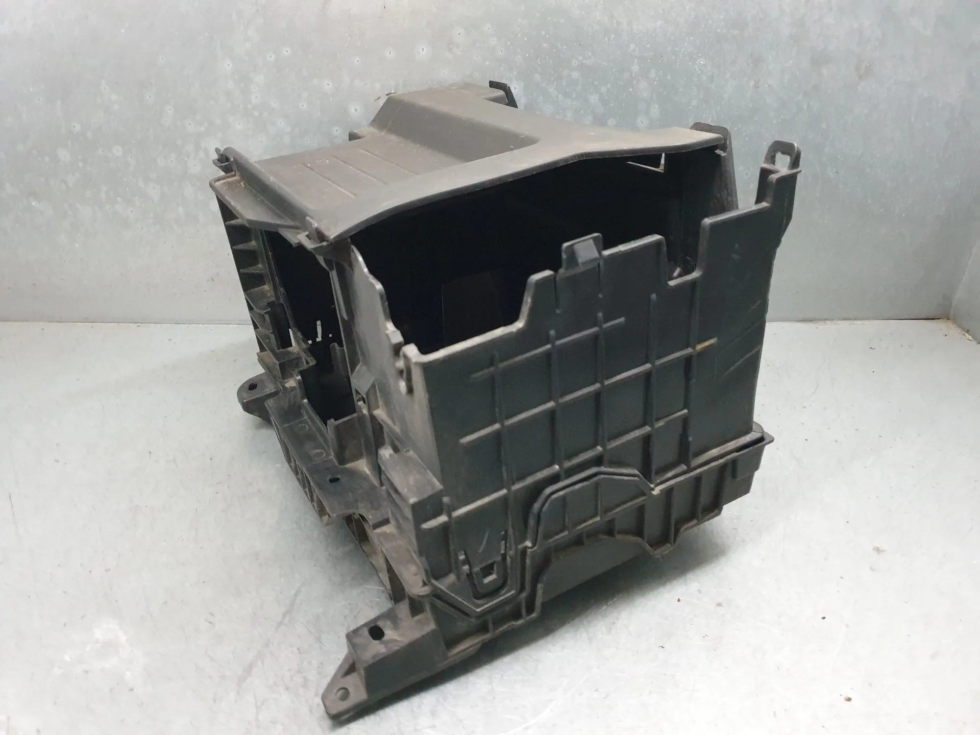 Base / caja de batería RENAULT Clio III (BR0/1, CR0/1) Imagem-1