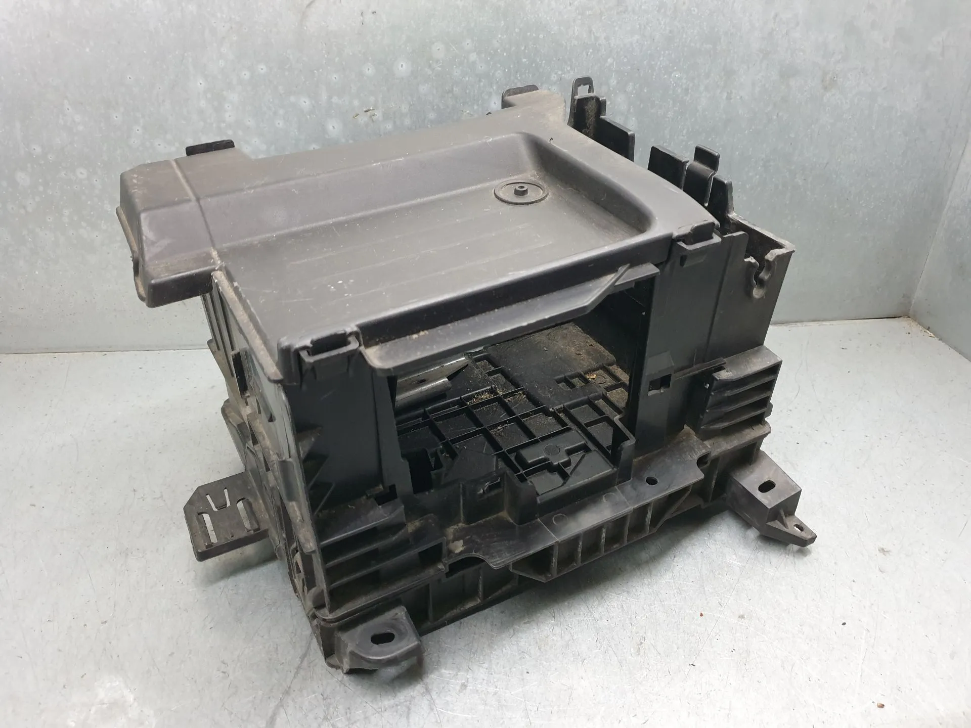 Base / scatola della batteria RENAULT Clio III (BR0/1, CR0/1)