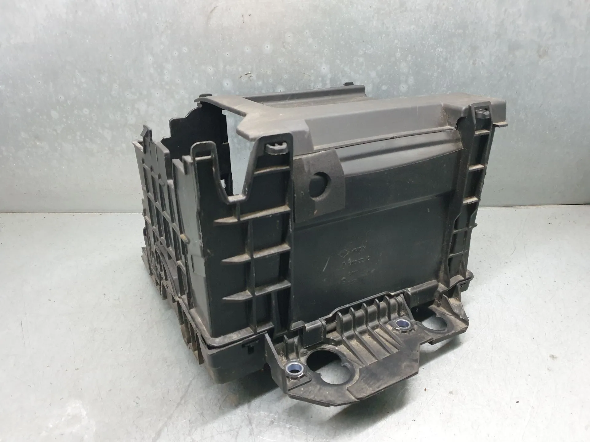 Base / caja de batería RENAULT Clio III (BR0/1, CR0/1) Imagem-2