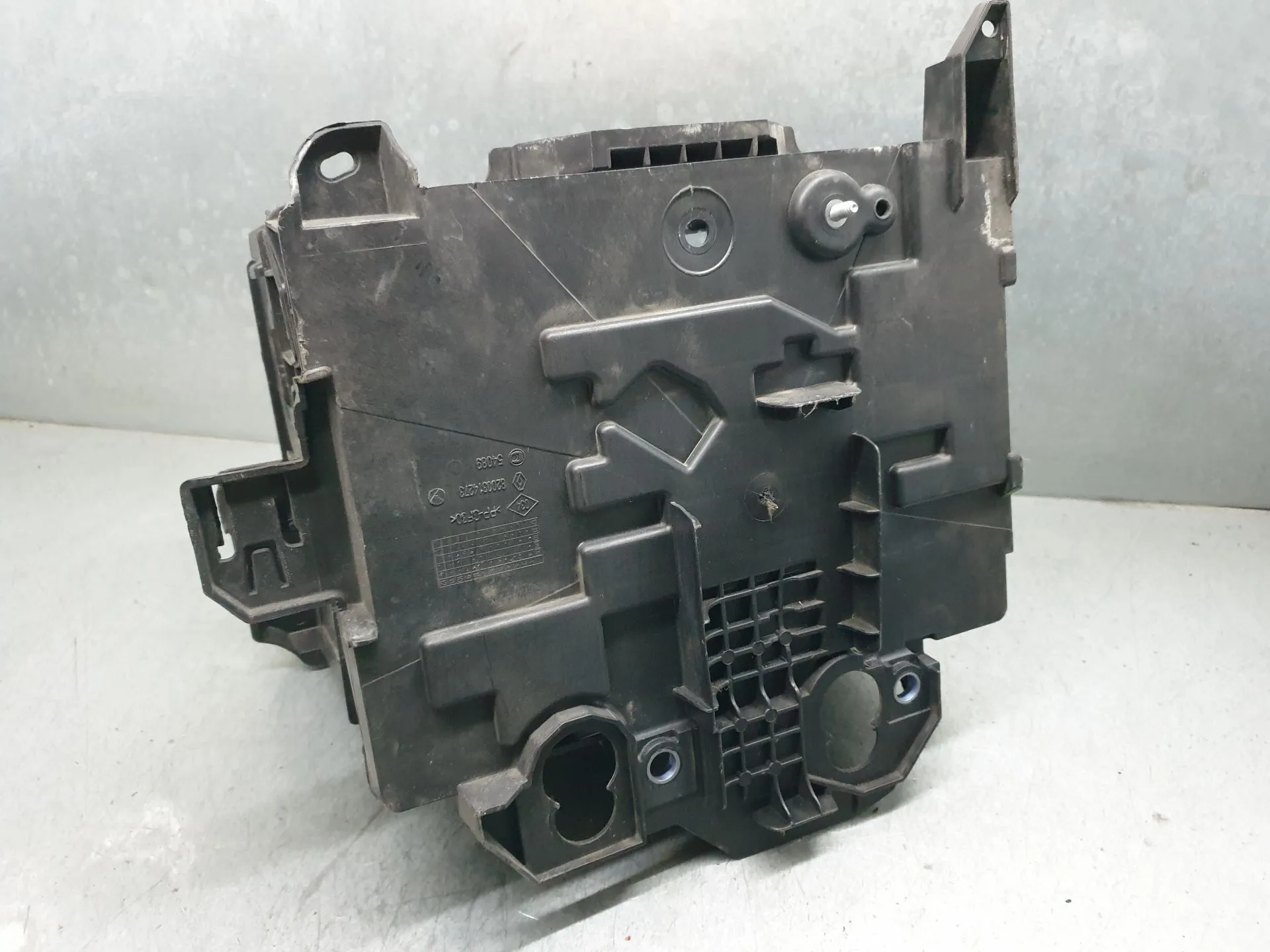 Base / caja de batería RENAULT Clio III (BR0/1, CR0/1) Imagem-4