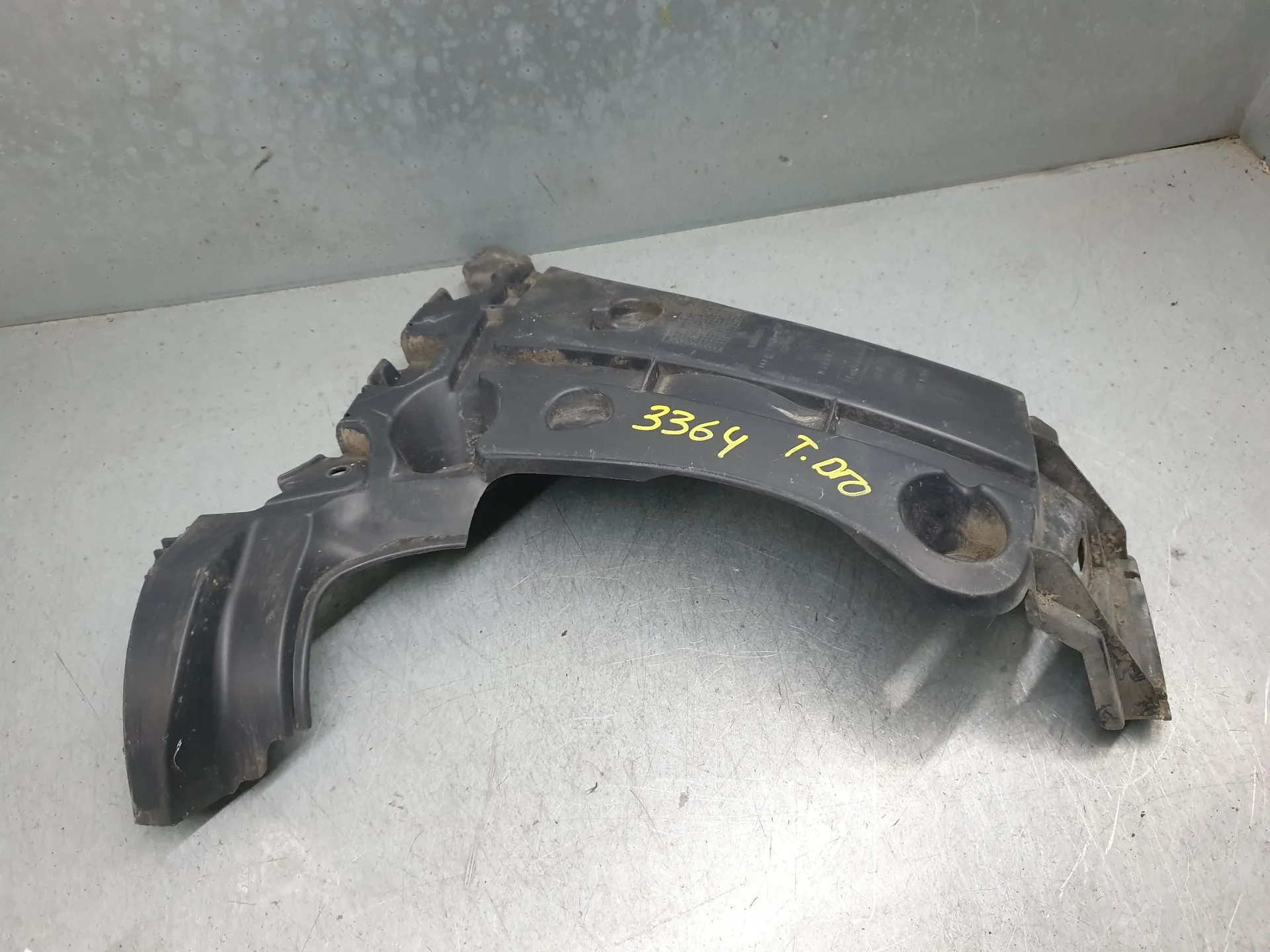 Guida paraurti posteriore destro RENAULT Kangoo Express (FW0/1_)