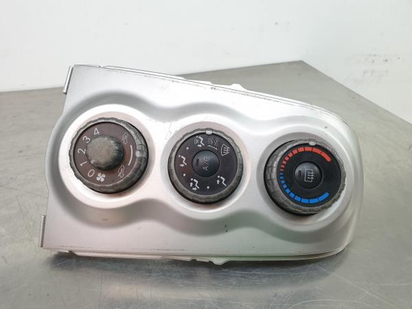 Comando chauffage / sofagem TOYOTA Yaris (_P9_)