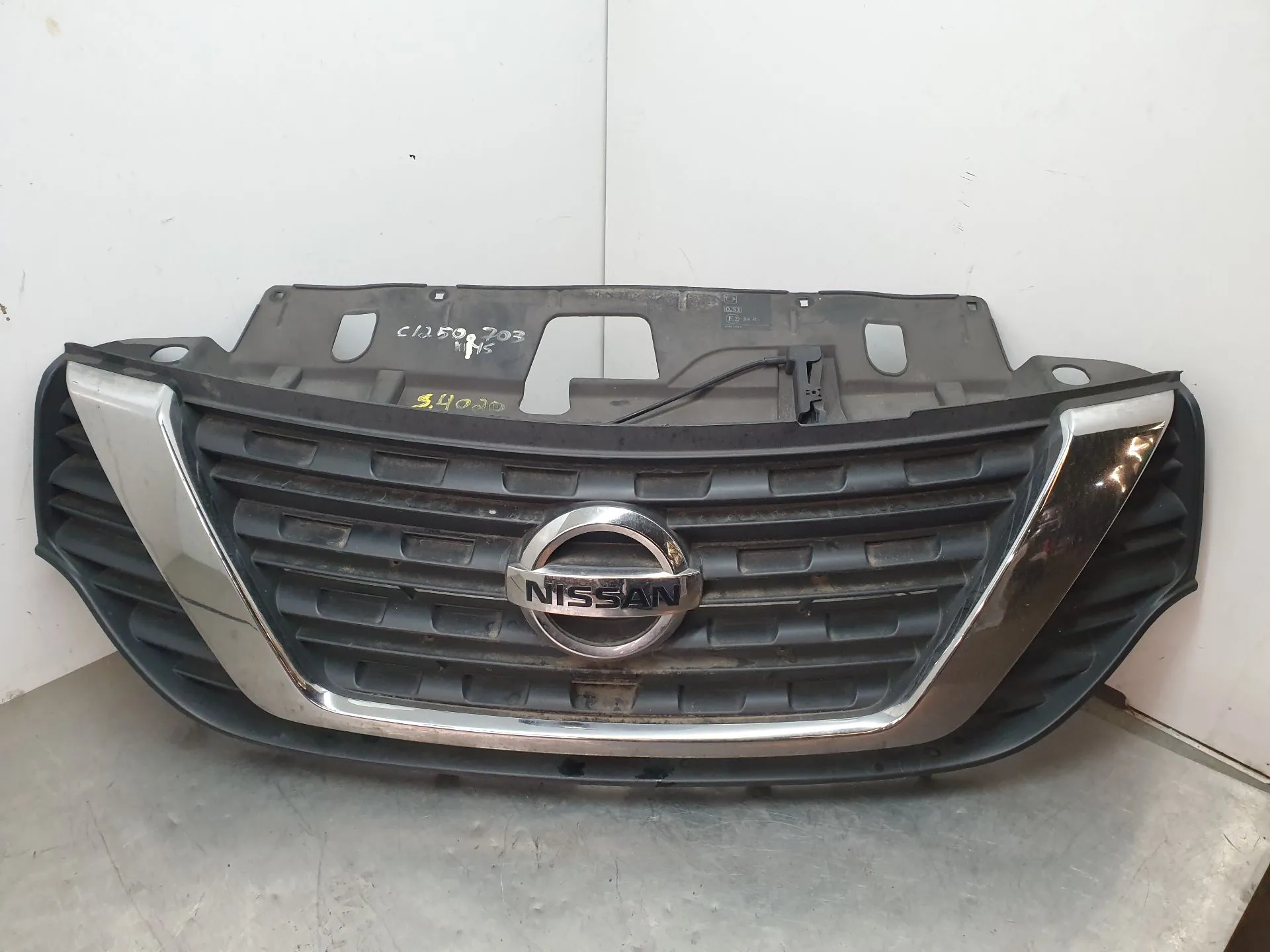 Griglia anteriore NISSAN NV300 Combi (X82)
