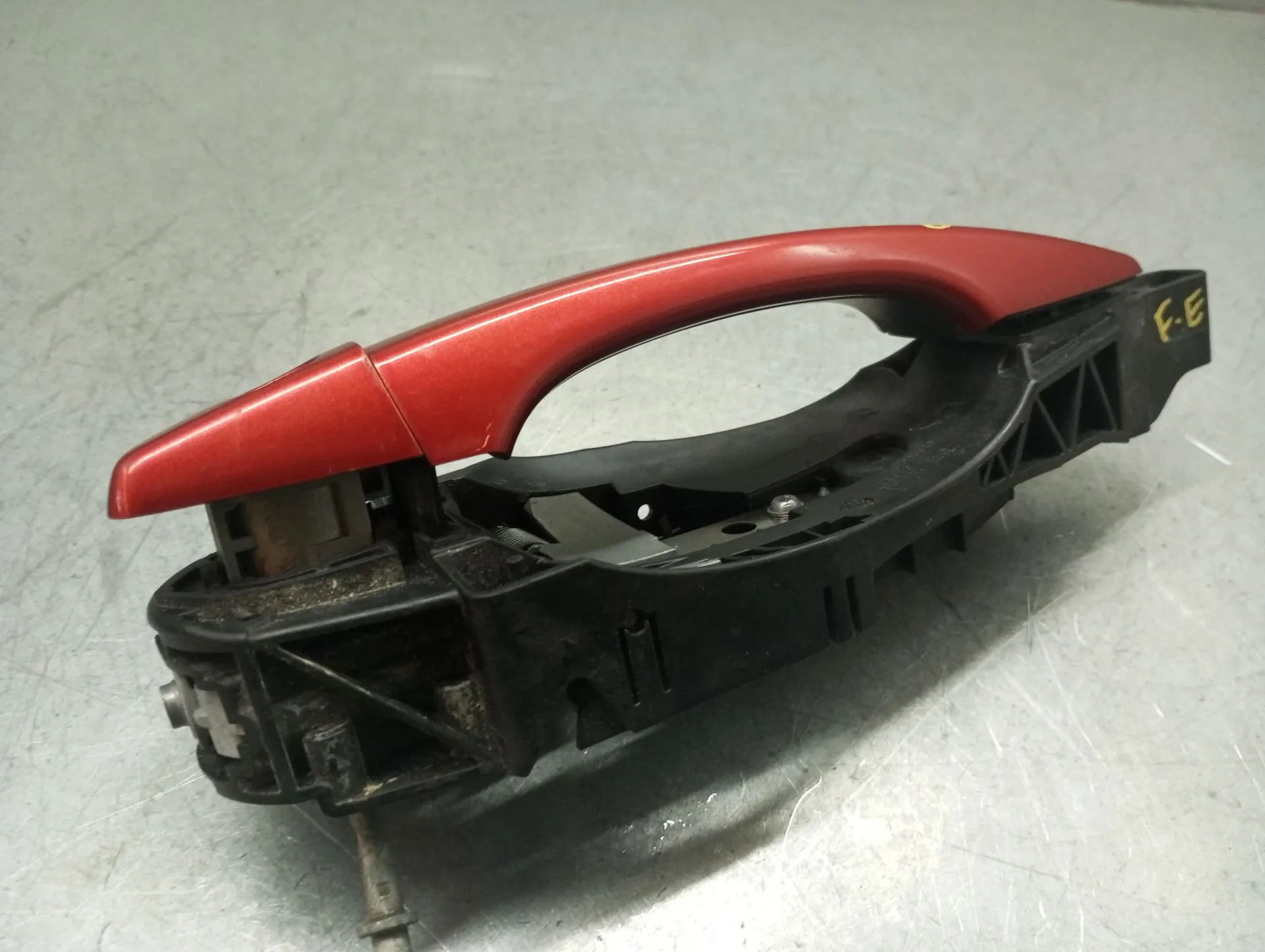 Puxador porta frente esquerda PEUGEOT 208 II Imagem-2