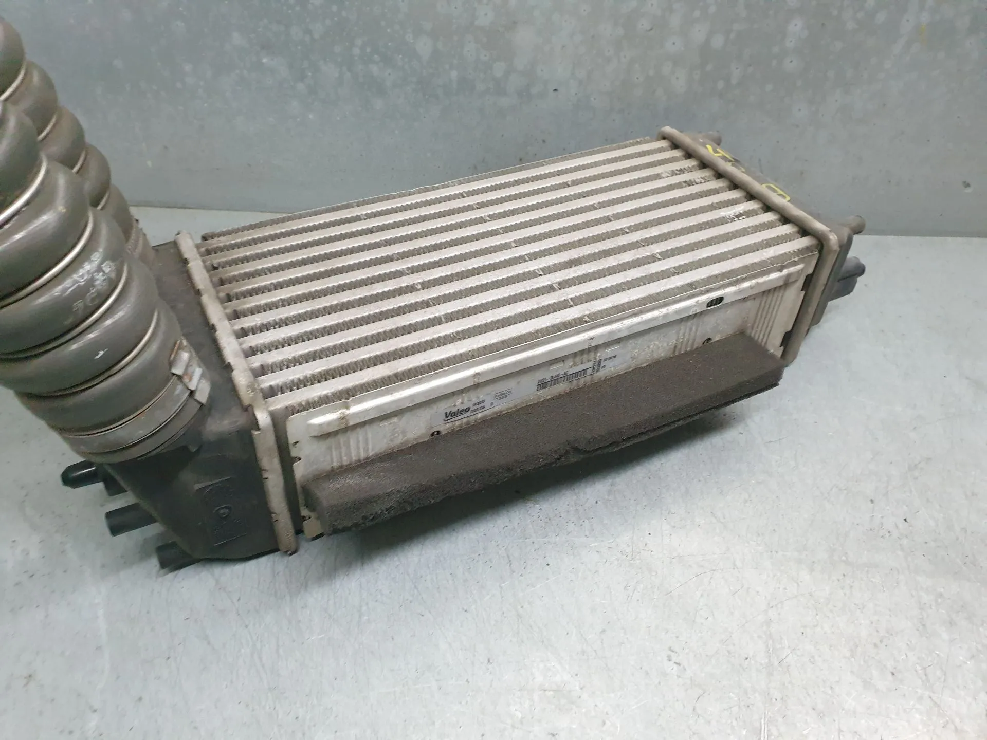 Radiatore intercooler FORD Fiesta VI (CB1, CCN) Imagem-1