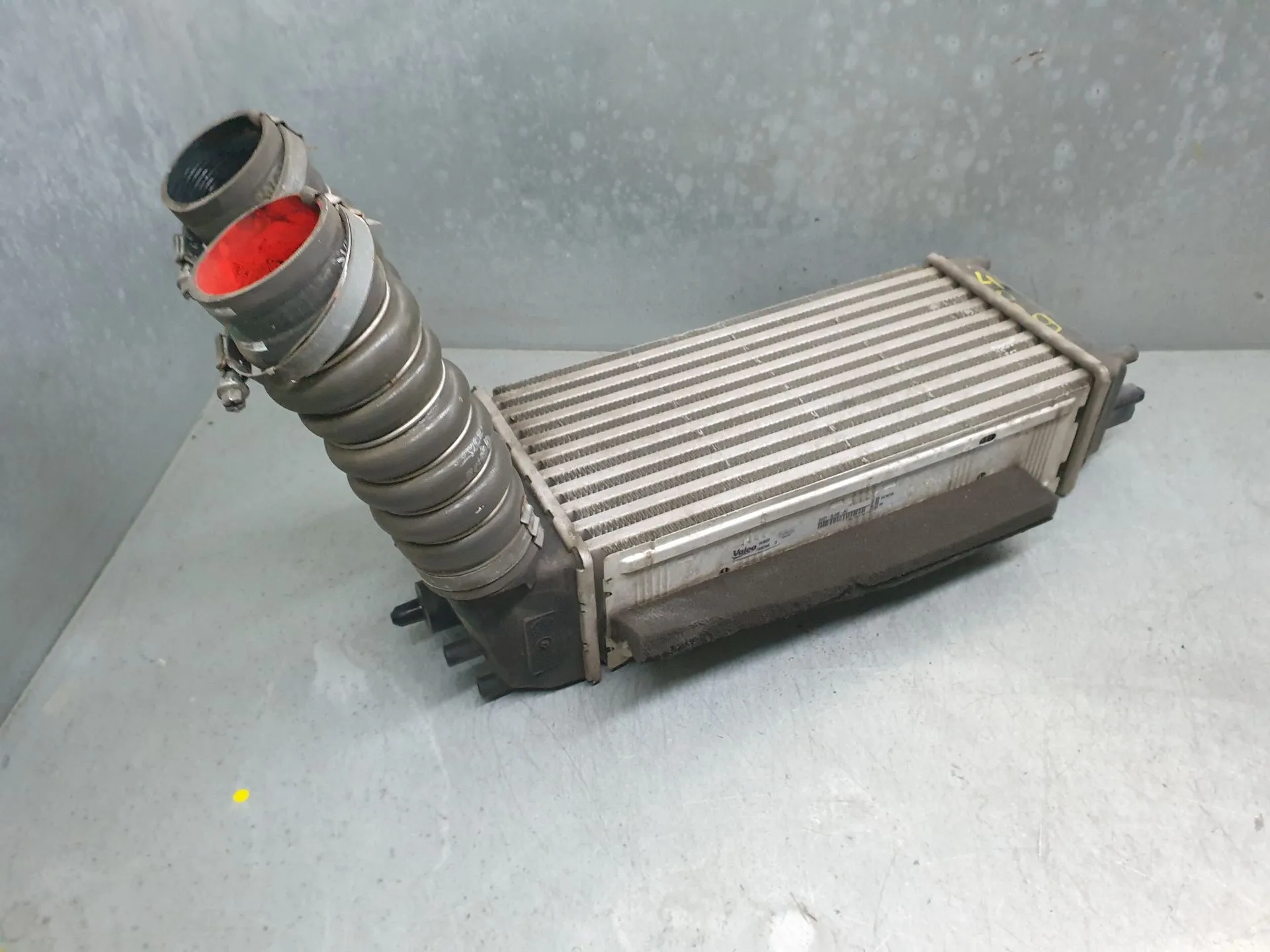 Radiatore intercooler FORD Fiesta VI (CB1, CCN) Imagem-2