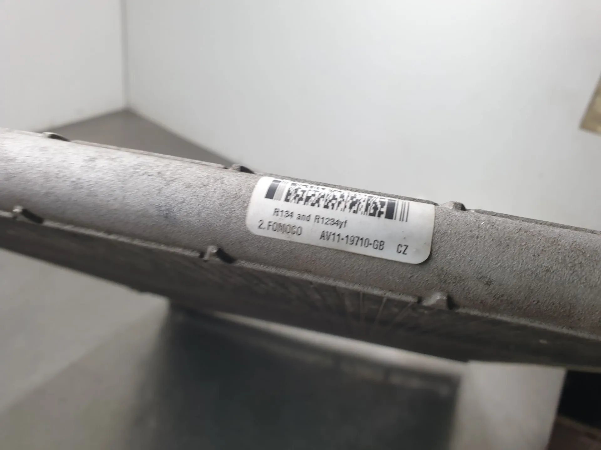 AC radiator FORD Fiesta VI (CB1, CCN) Imagem-4