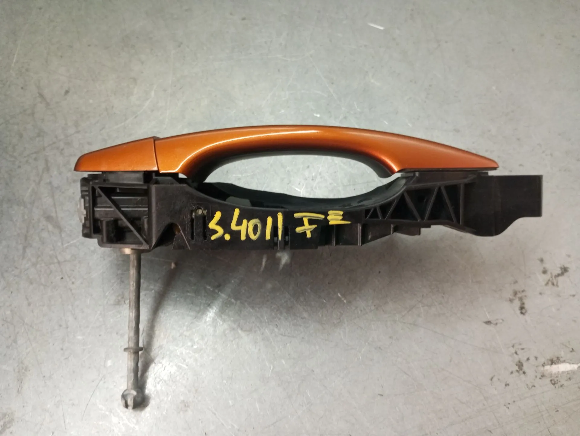 Left front door handle PEUGEOT 2008 II (U_) Imagem-1