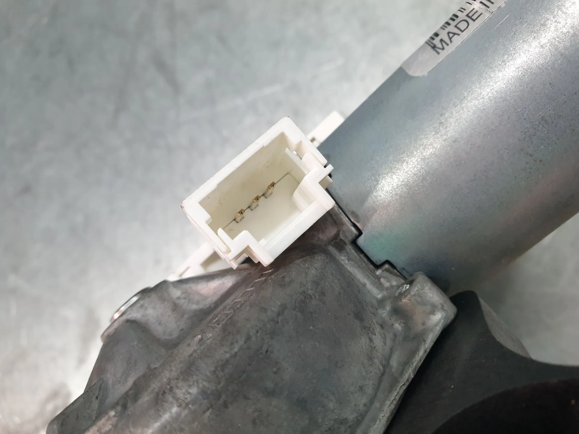 Motor limpa vidros trás PEUGEOT Partner (K9) Imagem-2