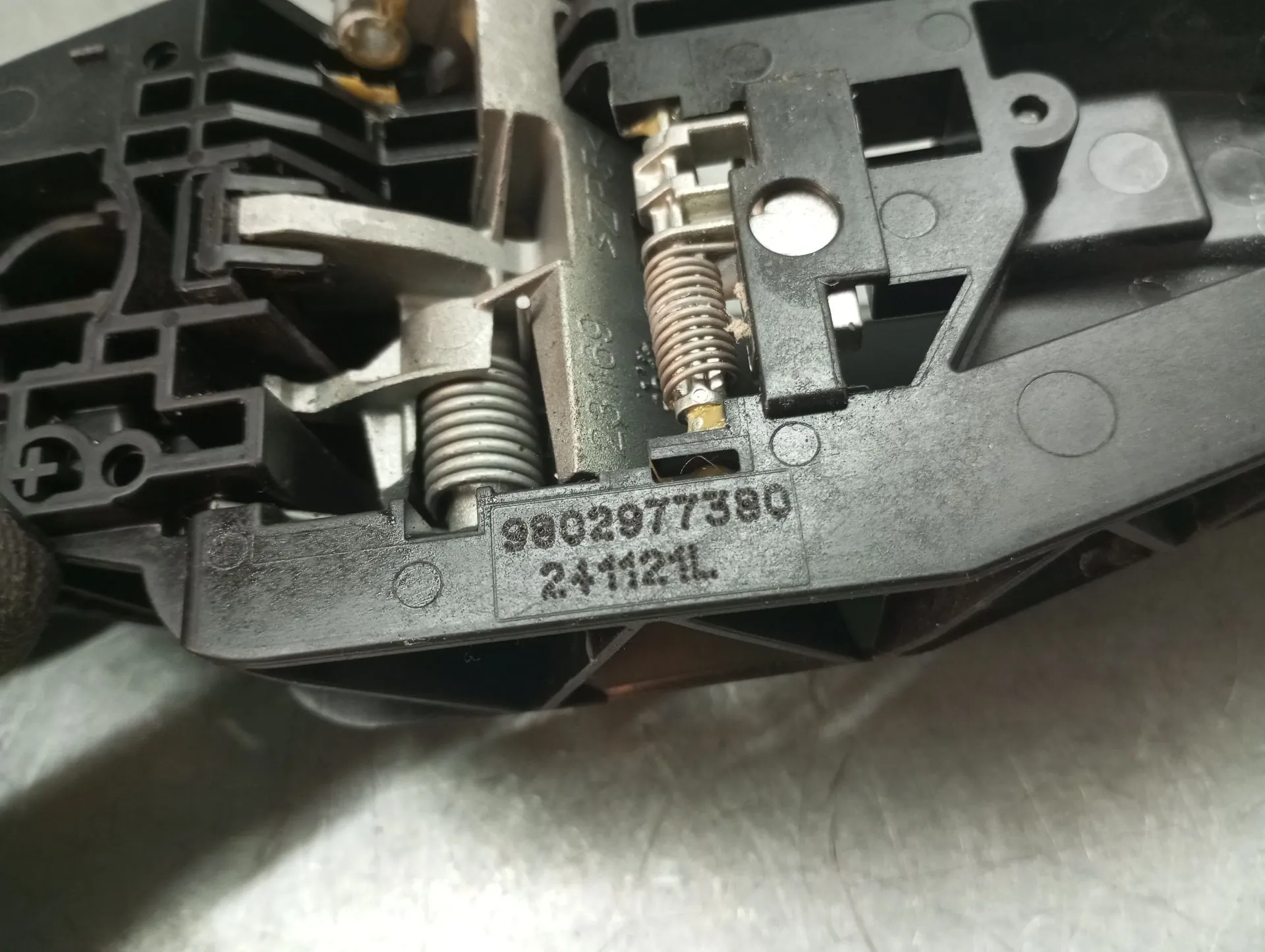 Puxador porta trás esquerdo CITROËN Grand C4 Spacetourer Imagem-4