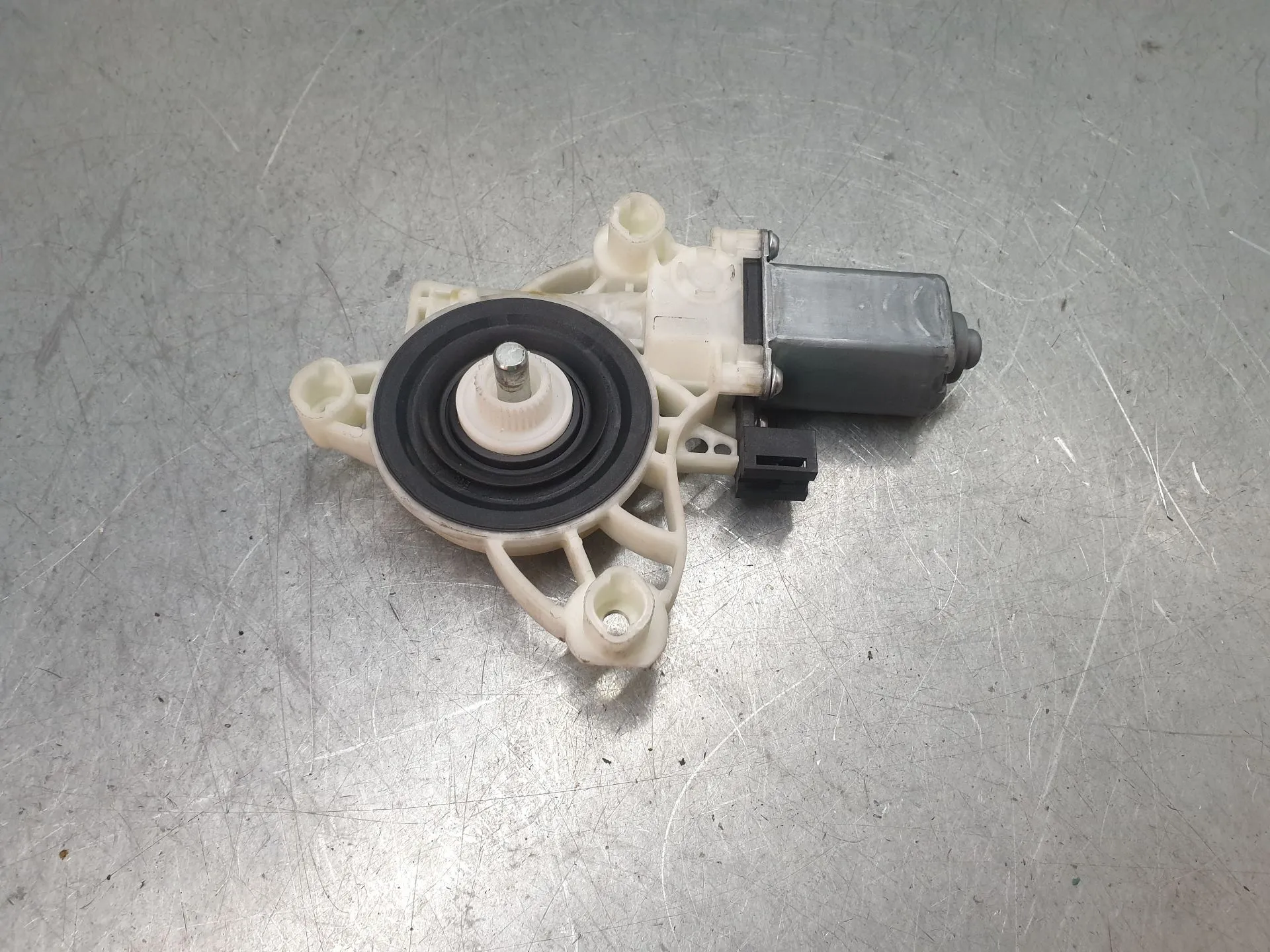 Front Right Door Window Regulator Motor MERCEDES-BENZ Classe A (W177) Imagem-1
