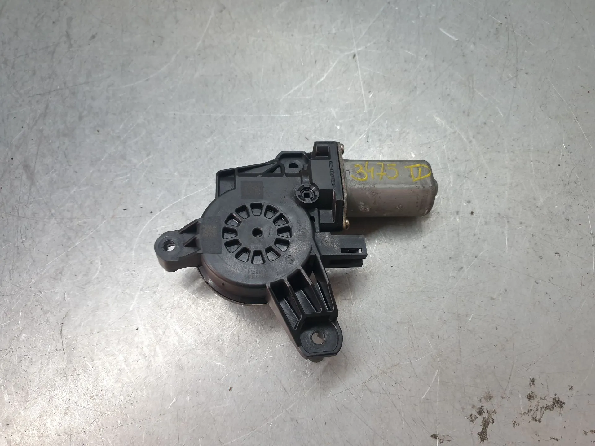 Right Rear  Door Window Regulator Motor MERCEDES-BENZ Classe A (W177)