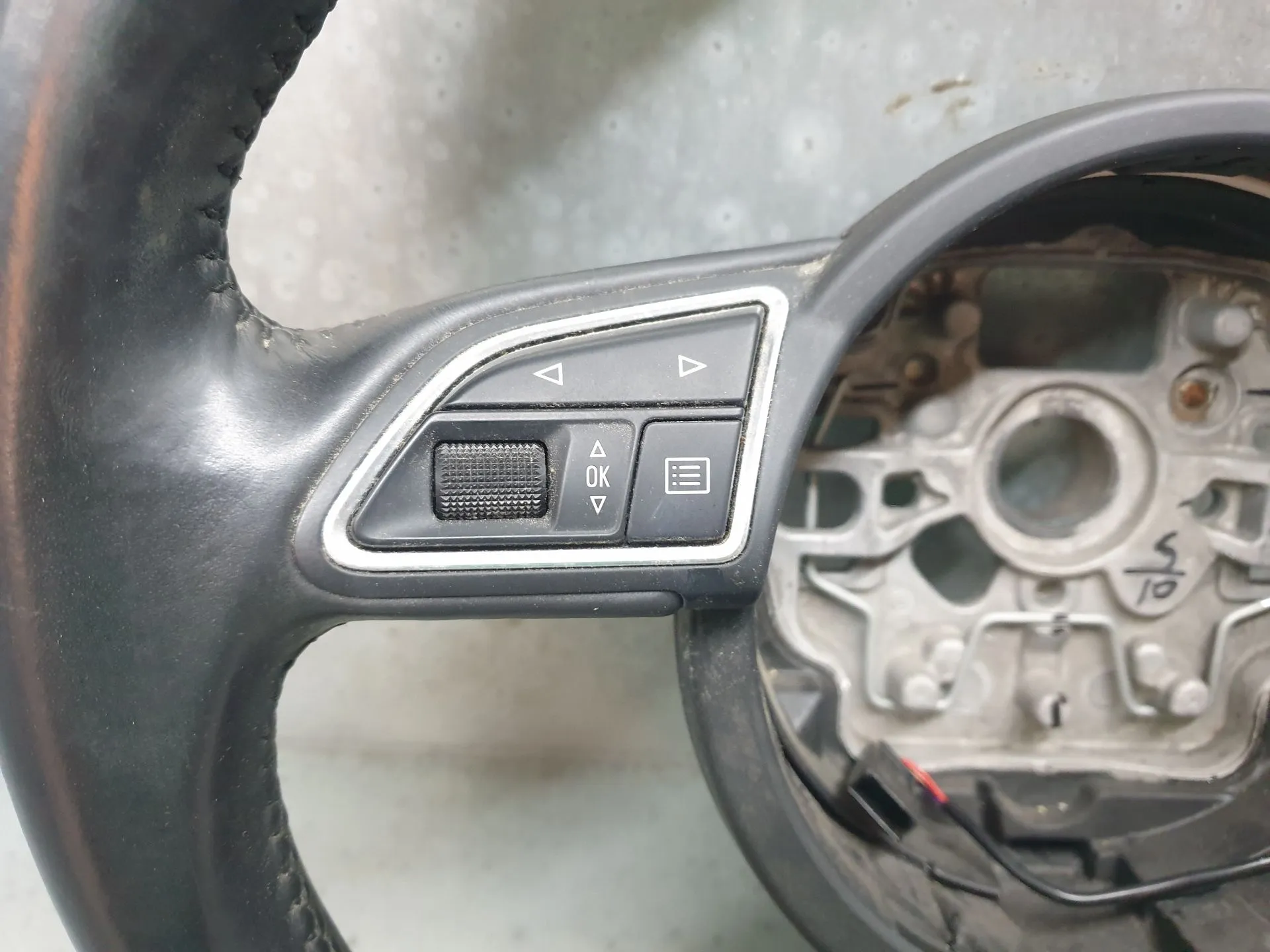 Volante AUDI A1 Sportback (8XA, 8XF) Imagem-1