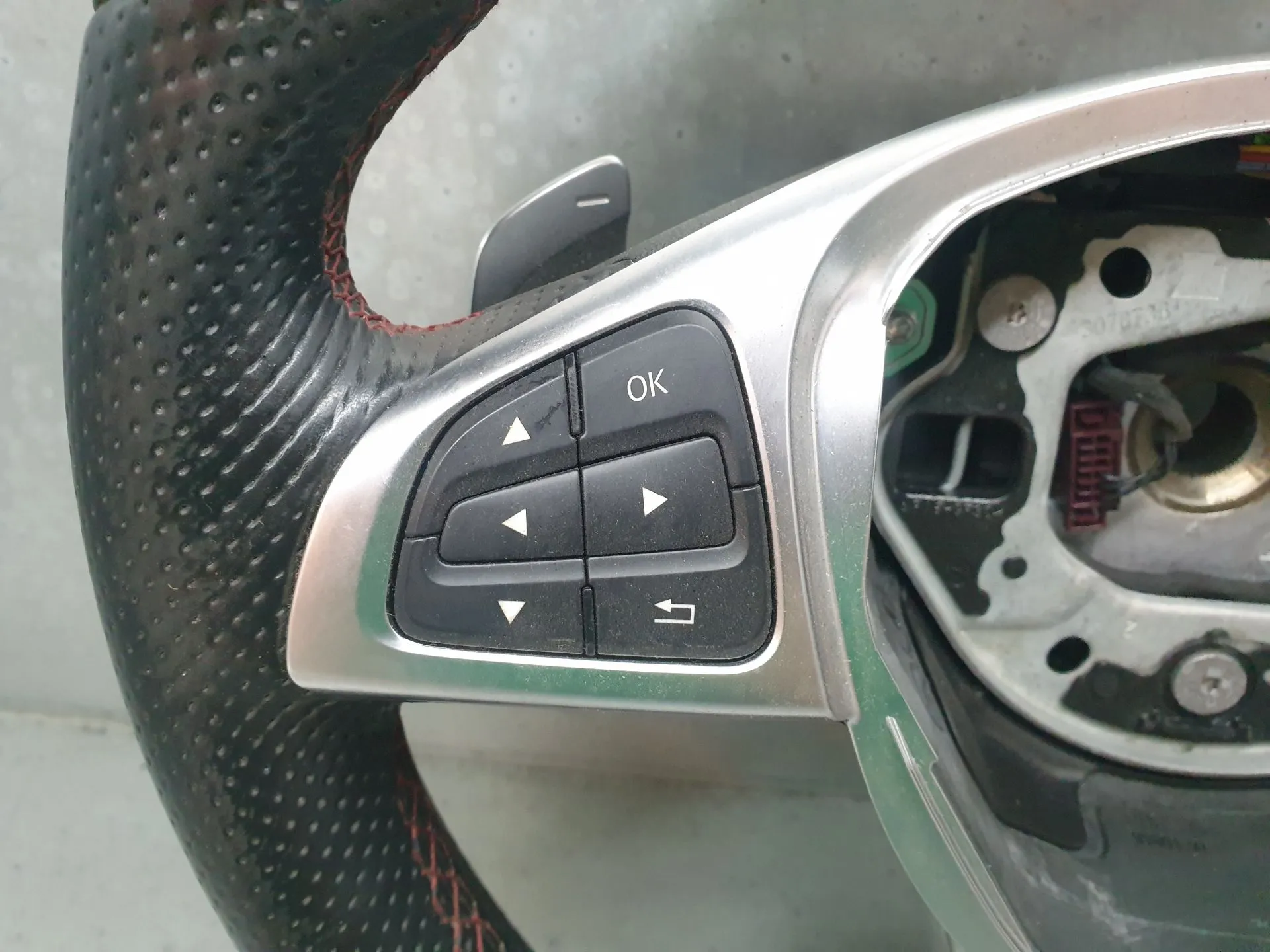 Steering wheel MERCEDES-BENZ Classe A (W176) Imagem-1