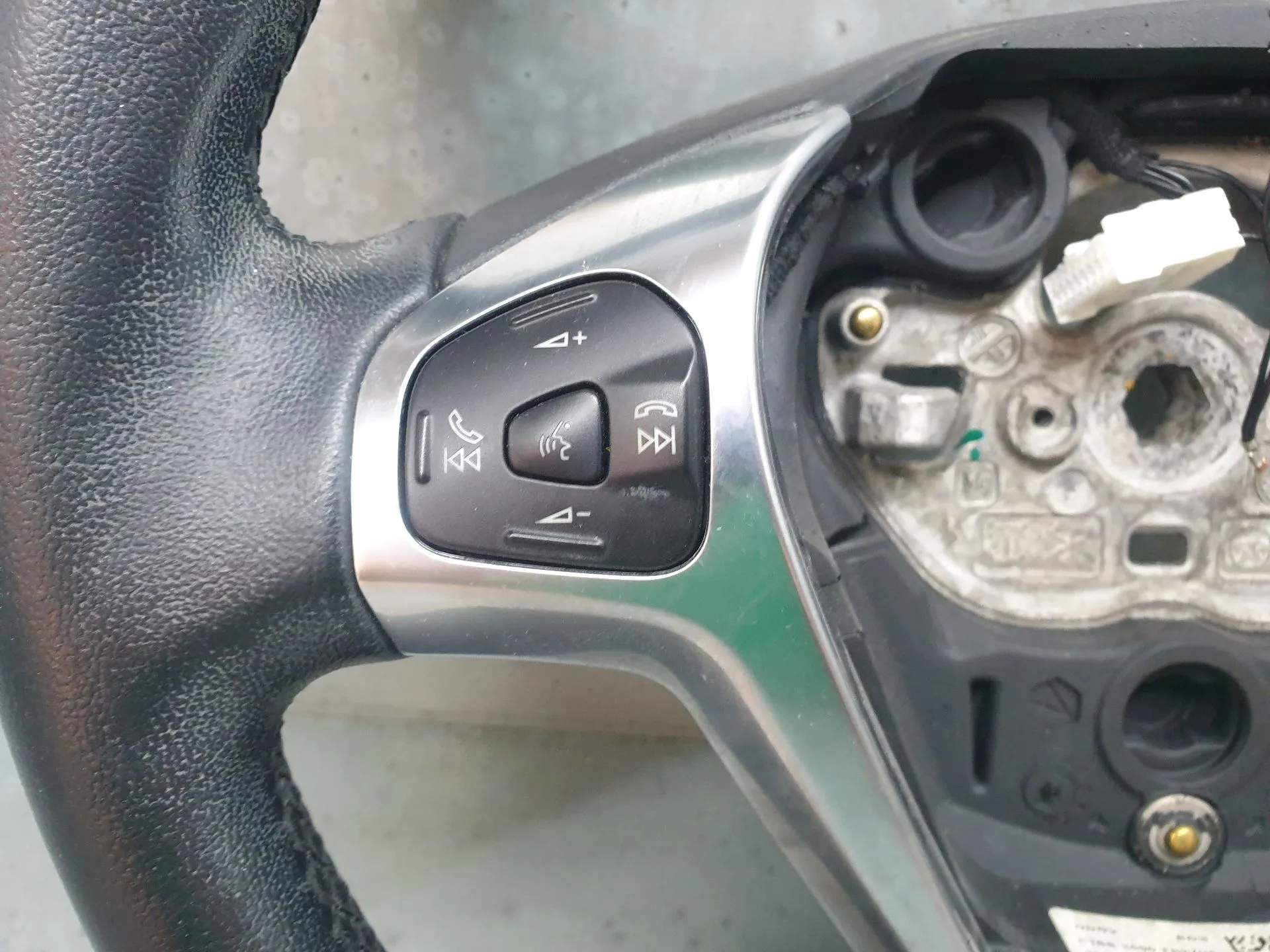 Volante de direção FORD Fiesta VI (CB1, CCN) Imagem-3
