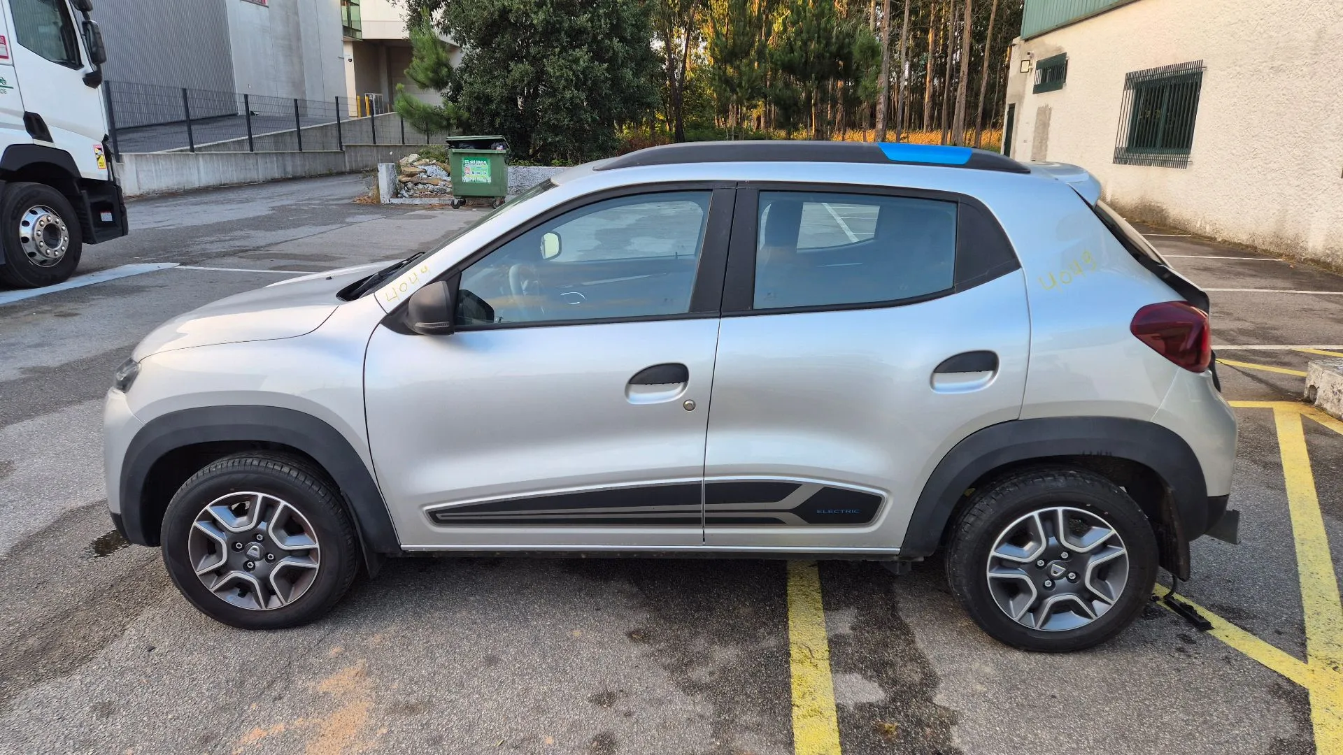Frente Completa DACIA Spring Imagem-6