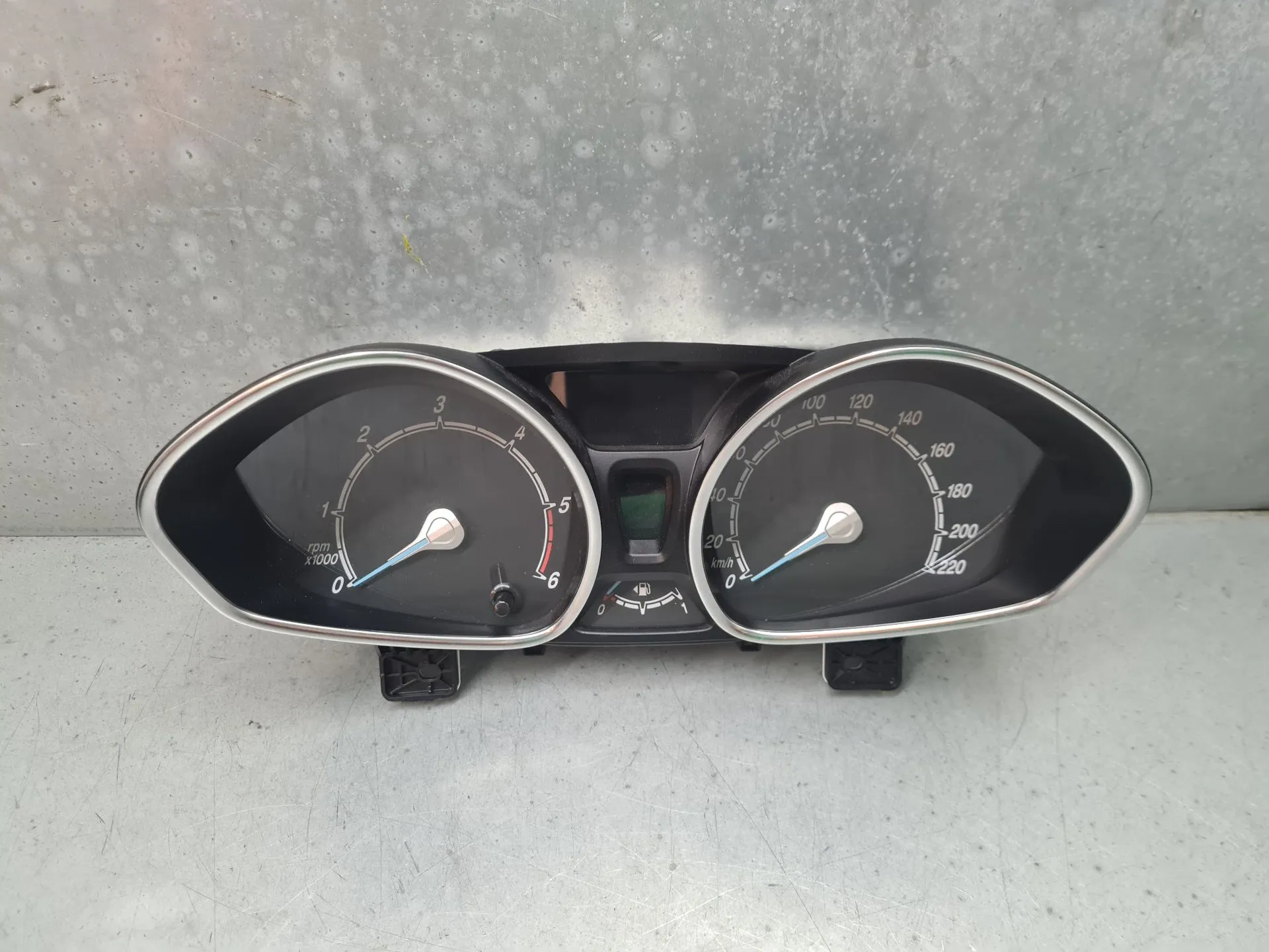 Quadrante / painel de instrumentos FORD Fiesta VI (CB1, CCN)