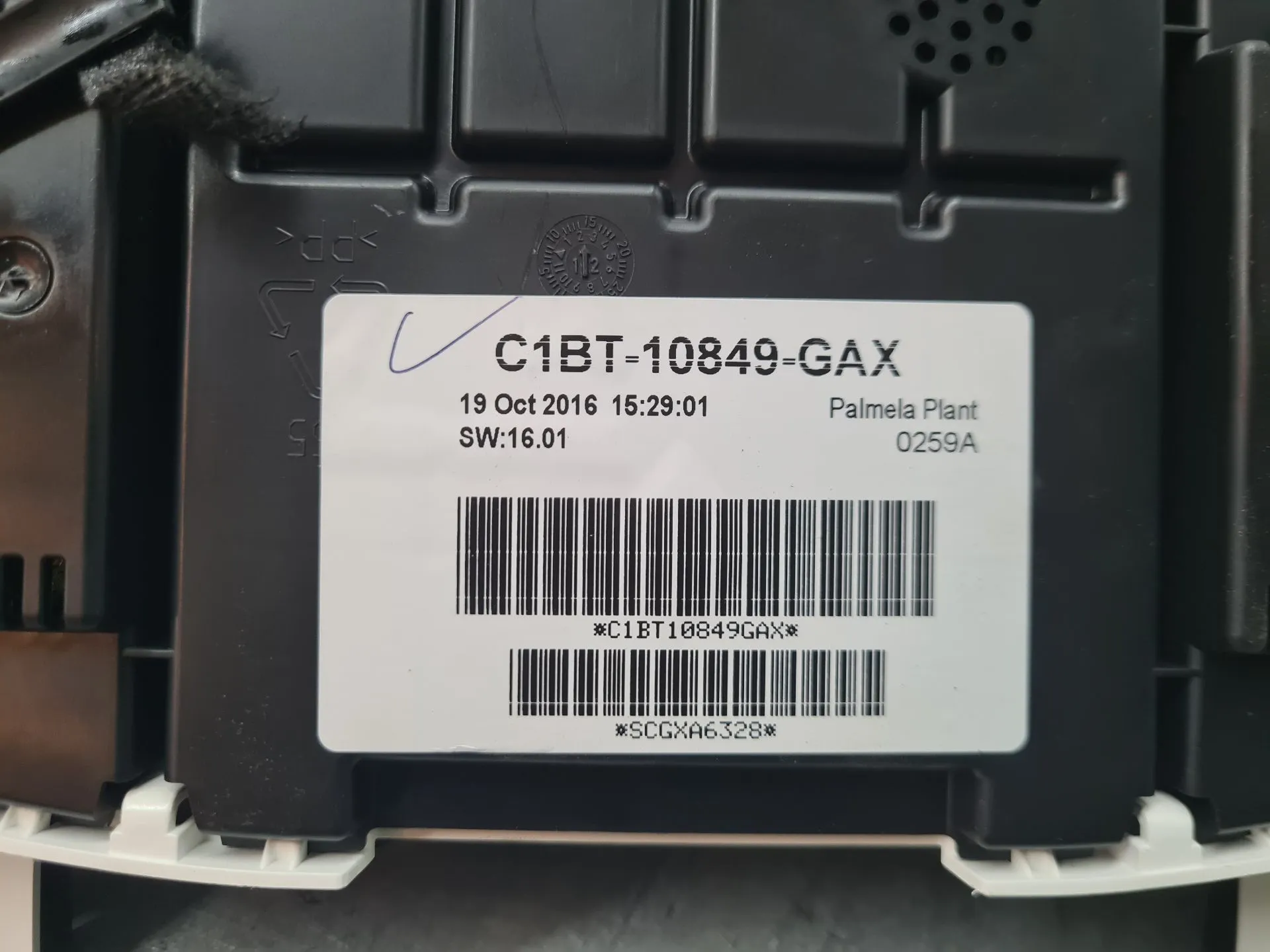 Quadro strumenti / Pannello strumenti FORD Fiesta VI (CB1, CCN) Imagem-6