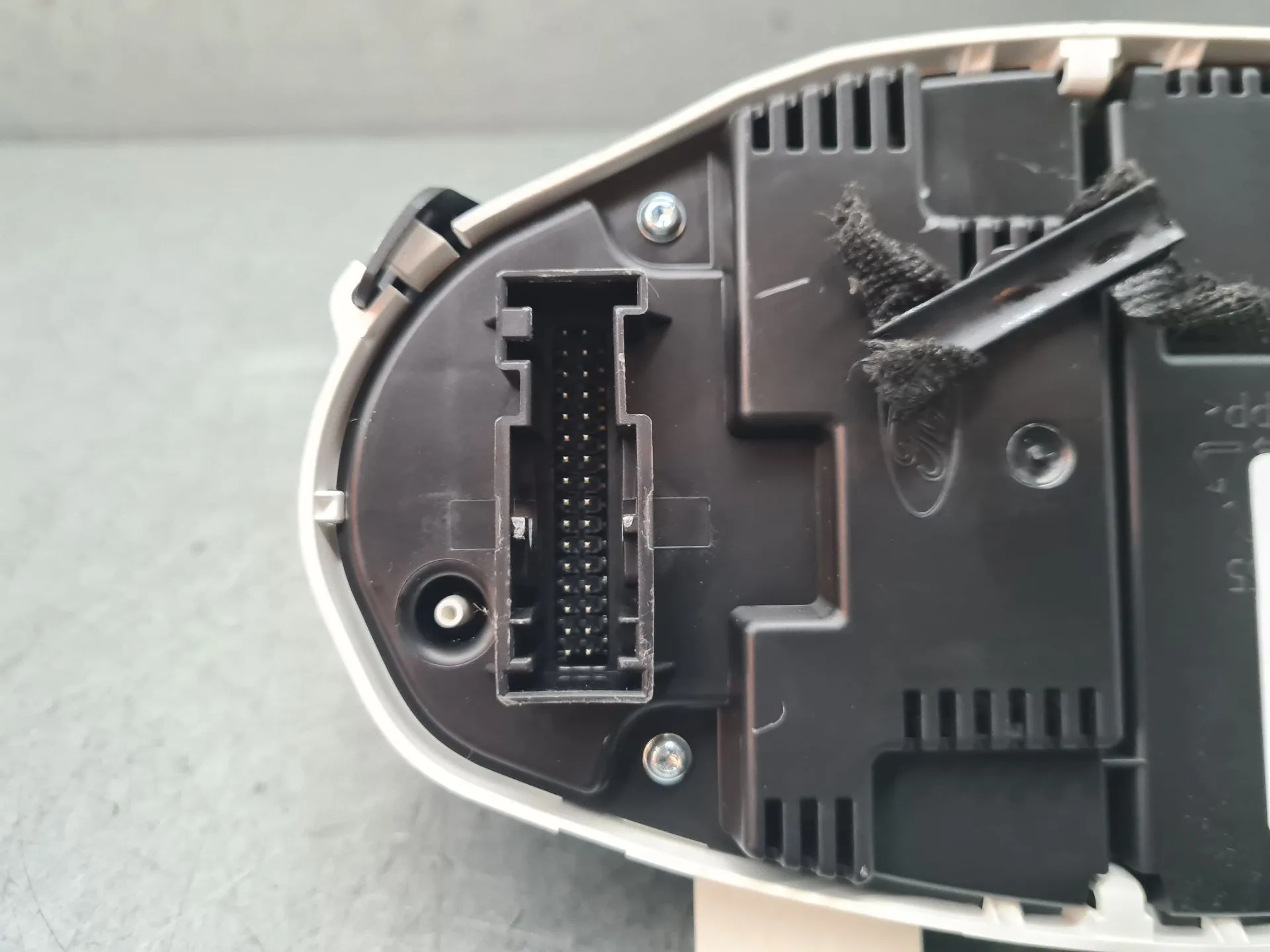 Quadro strumenti / Pannello strumenti FORD Fiesta VI (CB1, CCN) Imagem-7