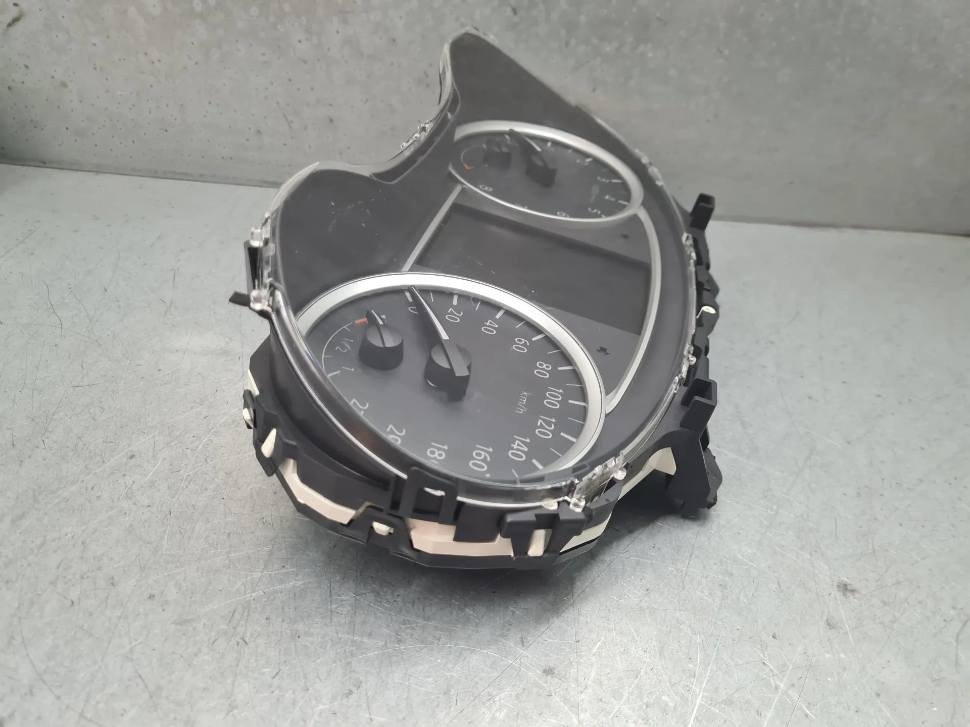 Quadrante / painel de instrumentos NISSAN Micra V (K14) Imagem-4
