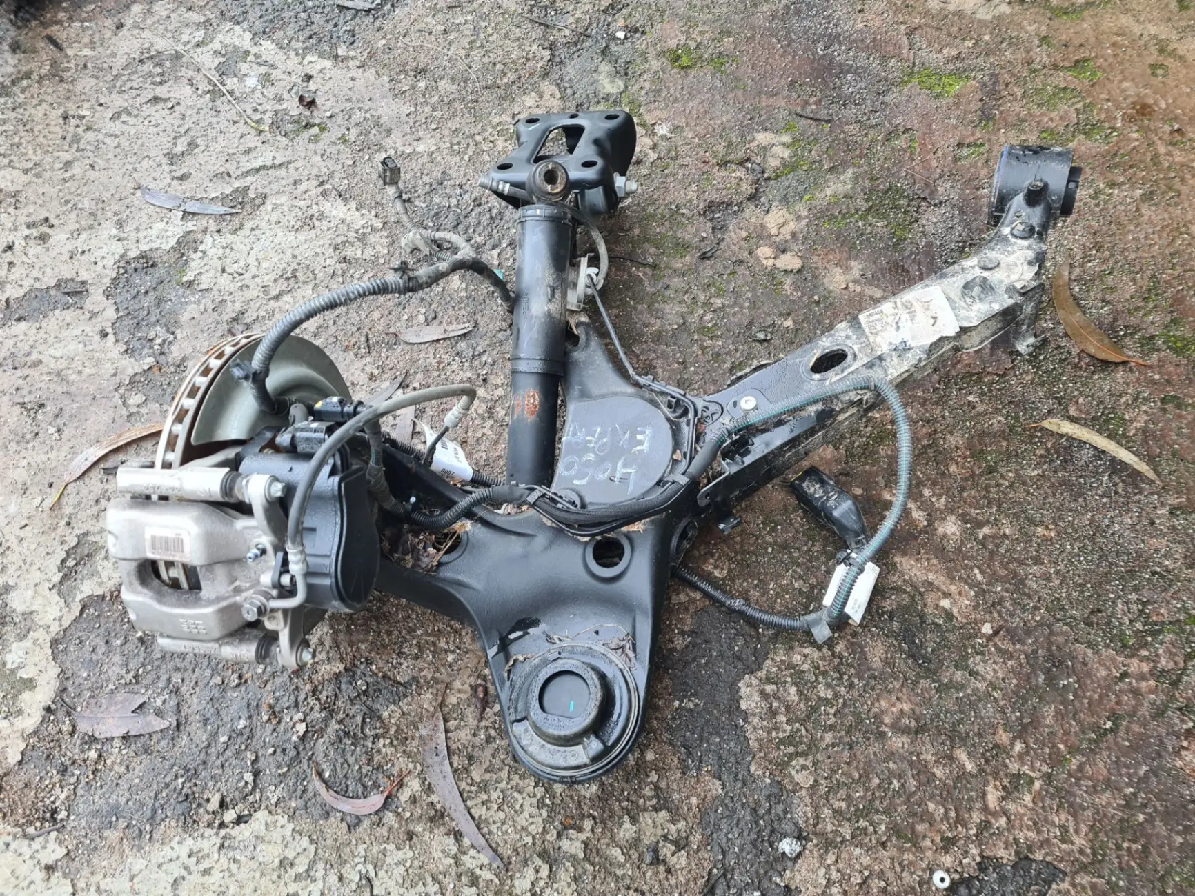 Fusée arrière gauche PEUGEOT Expert