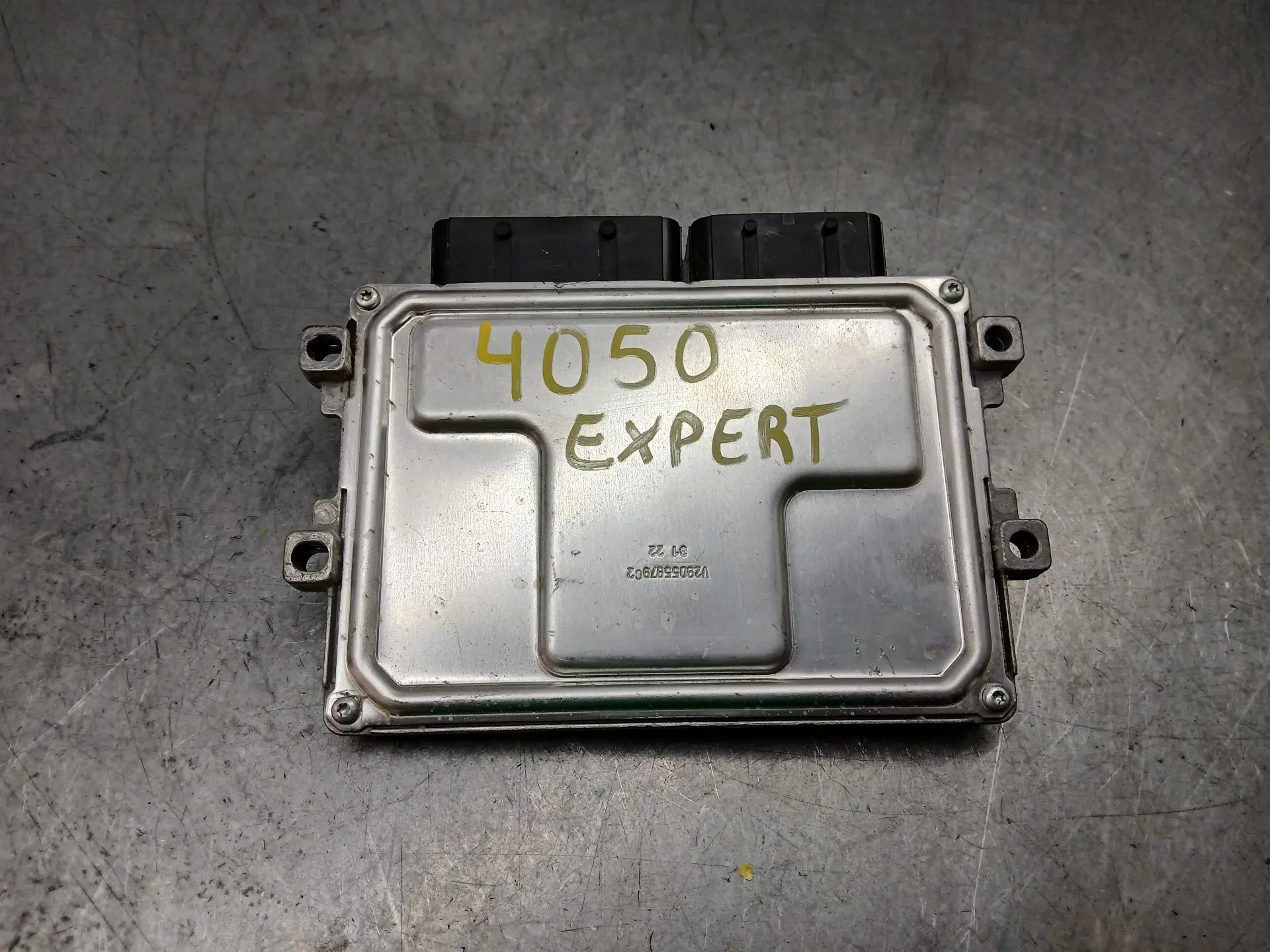 Centralina motor / ECU PEUGEOT Expert Imagem-2
