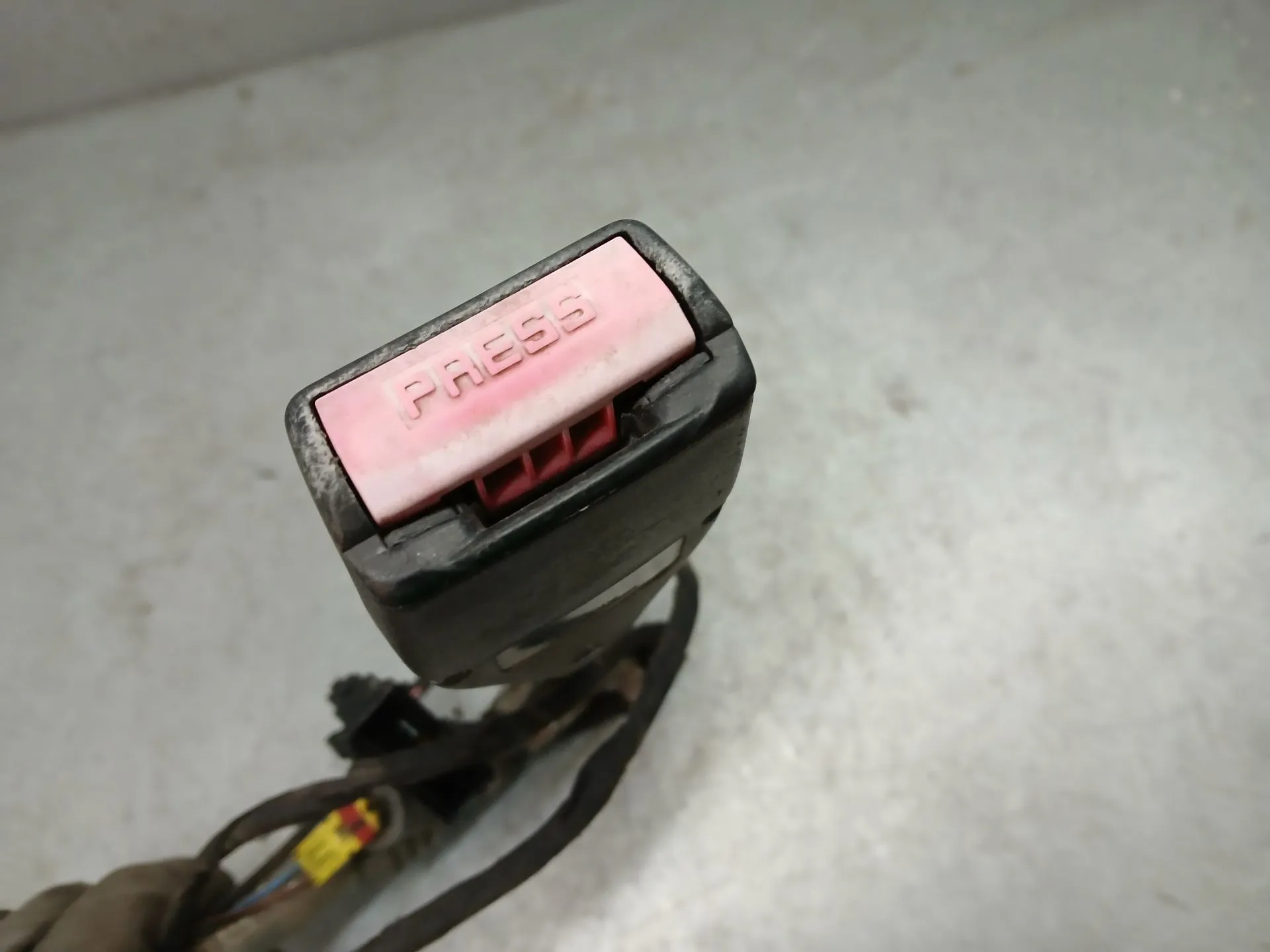 Pré-tensor cinto frente direito RENAULT Kangoo (KW0/1_) Imagem-1