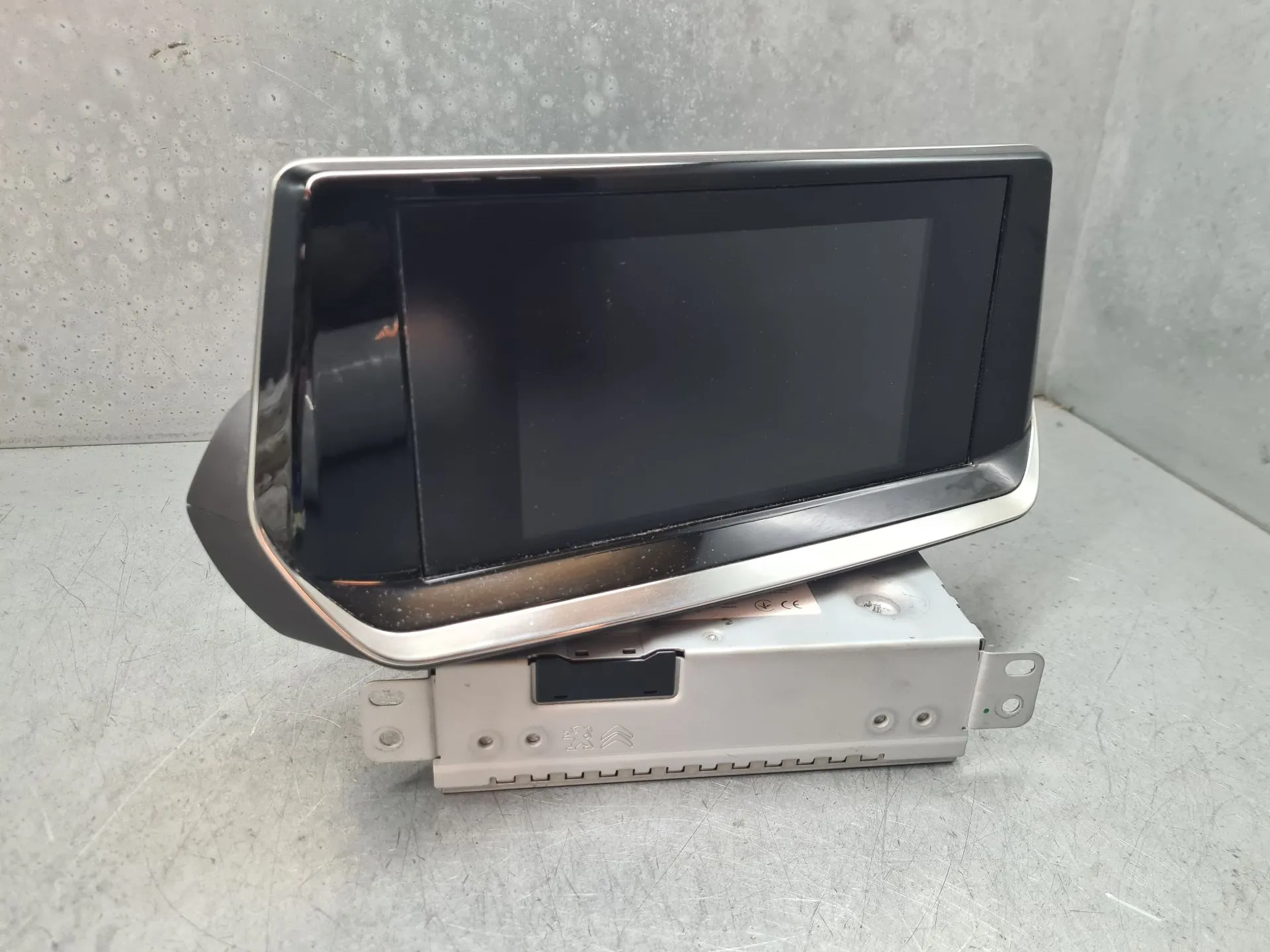 Kit Auto-rádio PEUGEOT 208 II