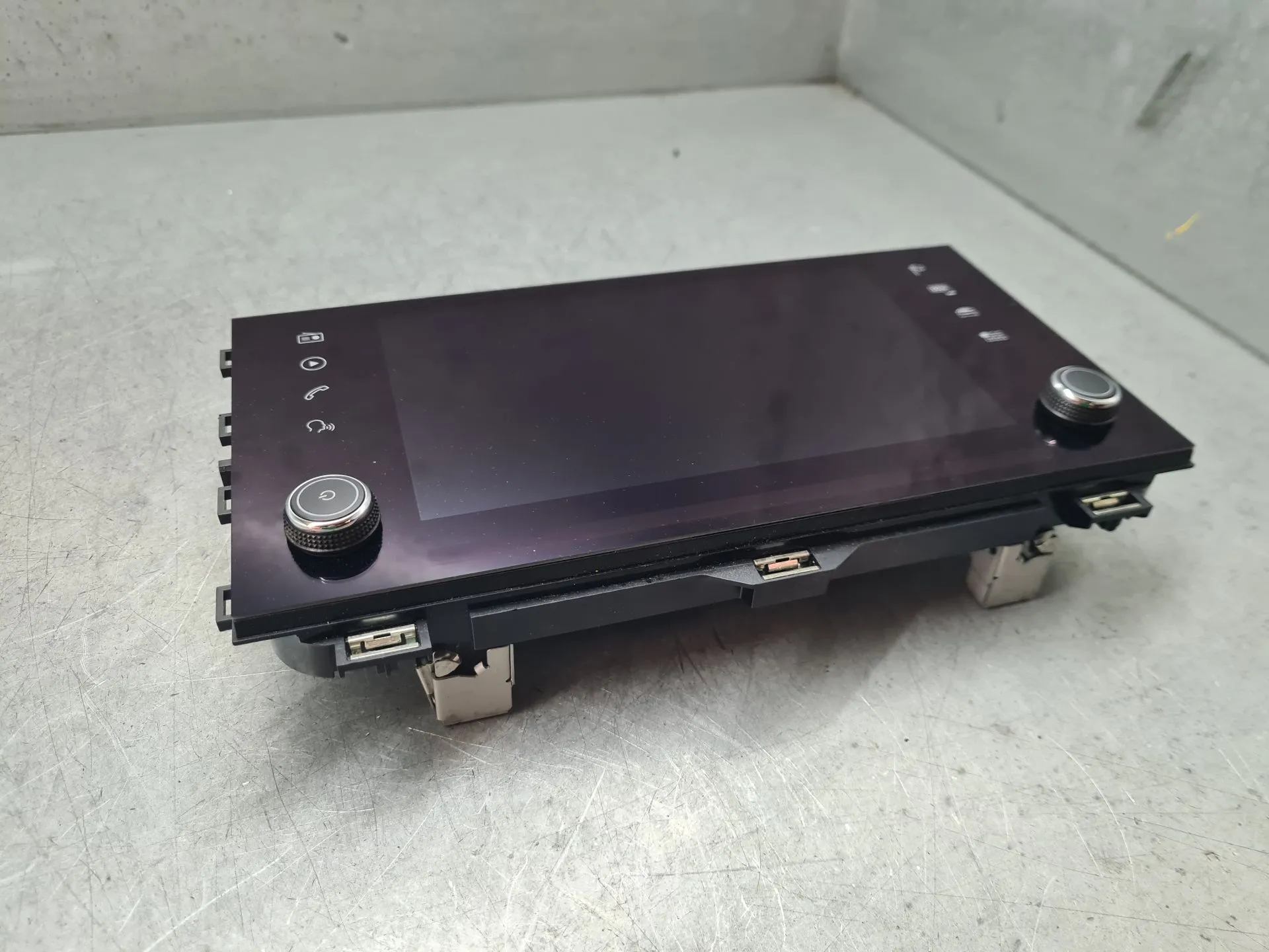 Kit Auto-rádio SEAT Ateca (KH7) Imagem-0