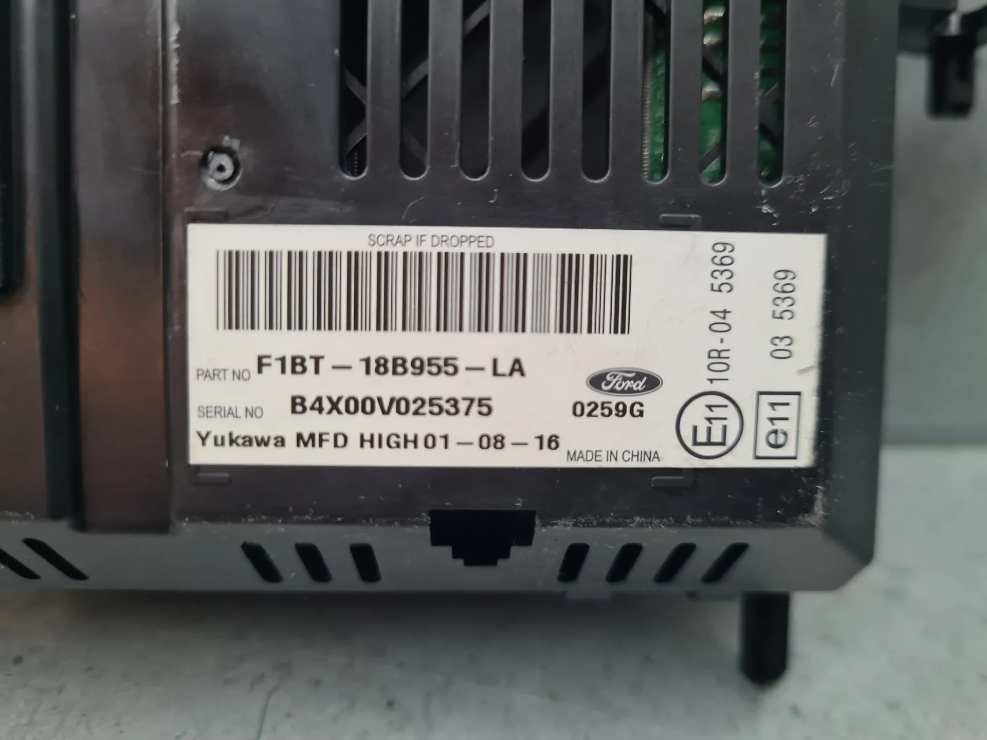 Kit Auto-rádio FORD Fiesta VI (CB1, CCN) Imagem-6