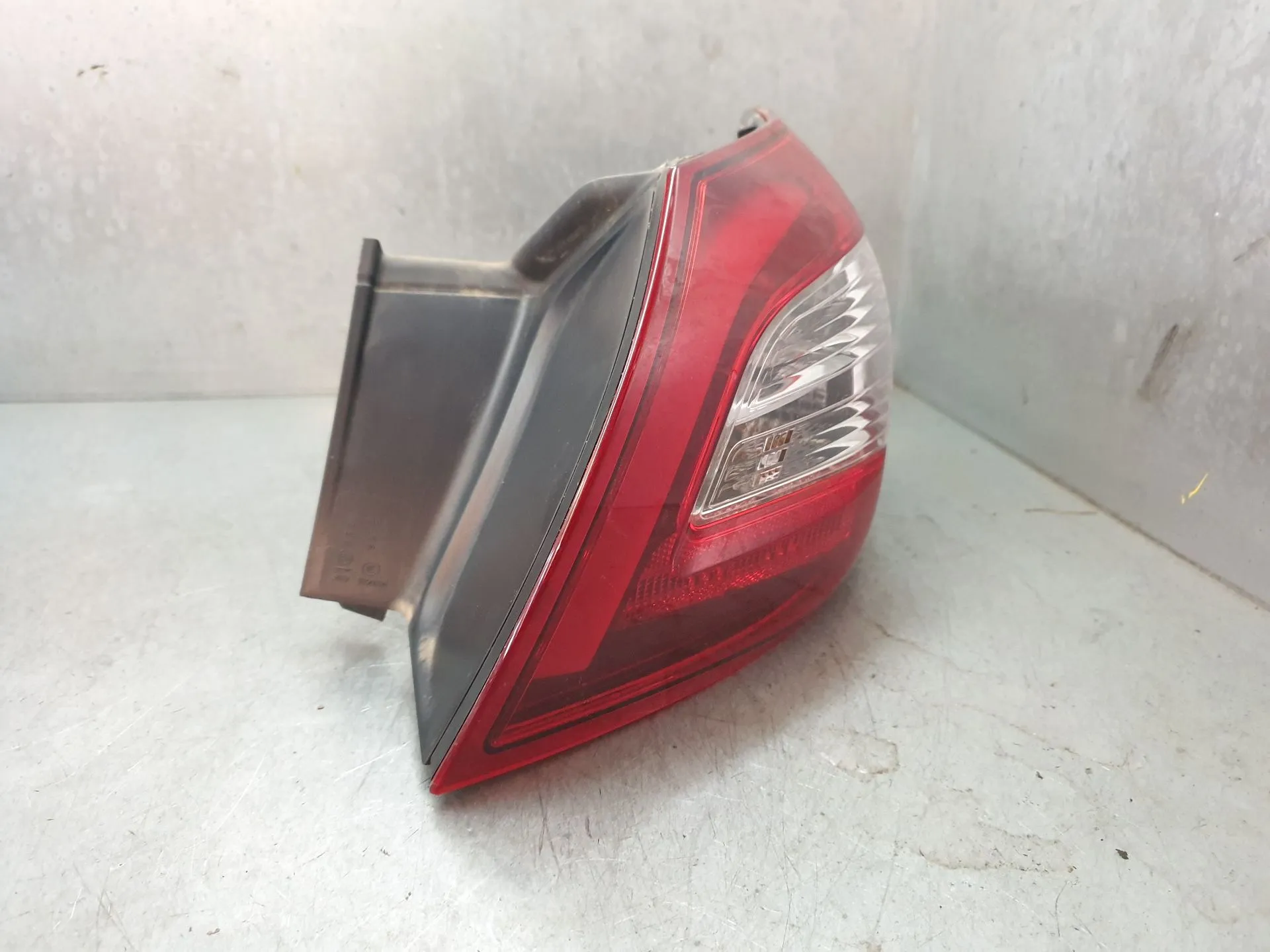 Fanale Destro PEUGEOT 308 II Imagem-1