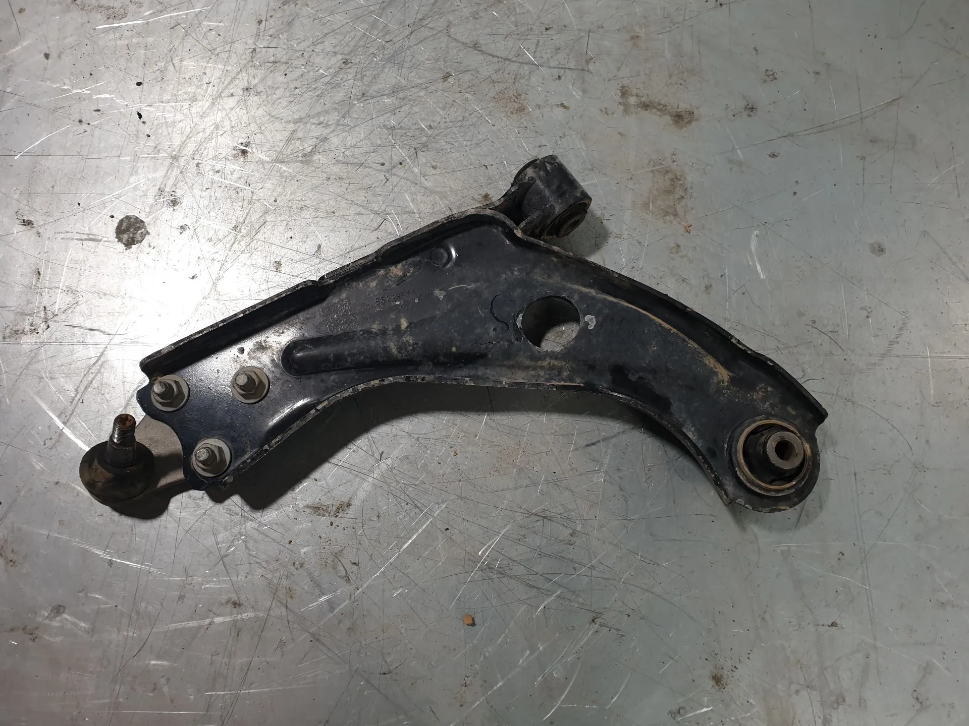 Braccio di sospensione anteriore sinistro PEUGEOT 3008 II (M_) Imagem-1