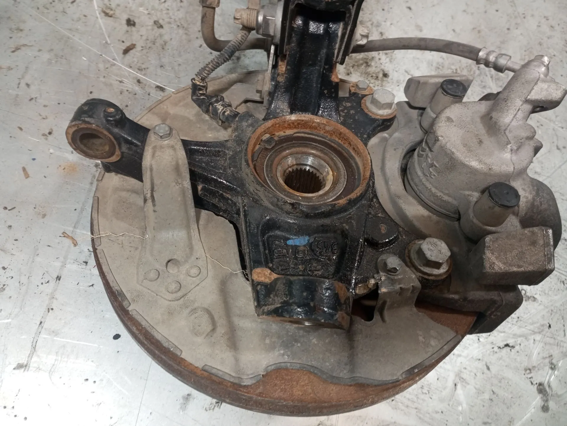 Mangueta delantera izquierda PEUGEOT 3008 II (M_) Imagem-2