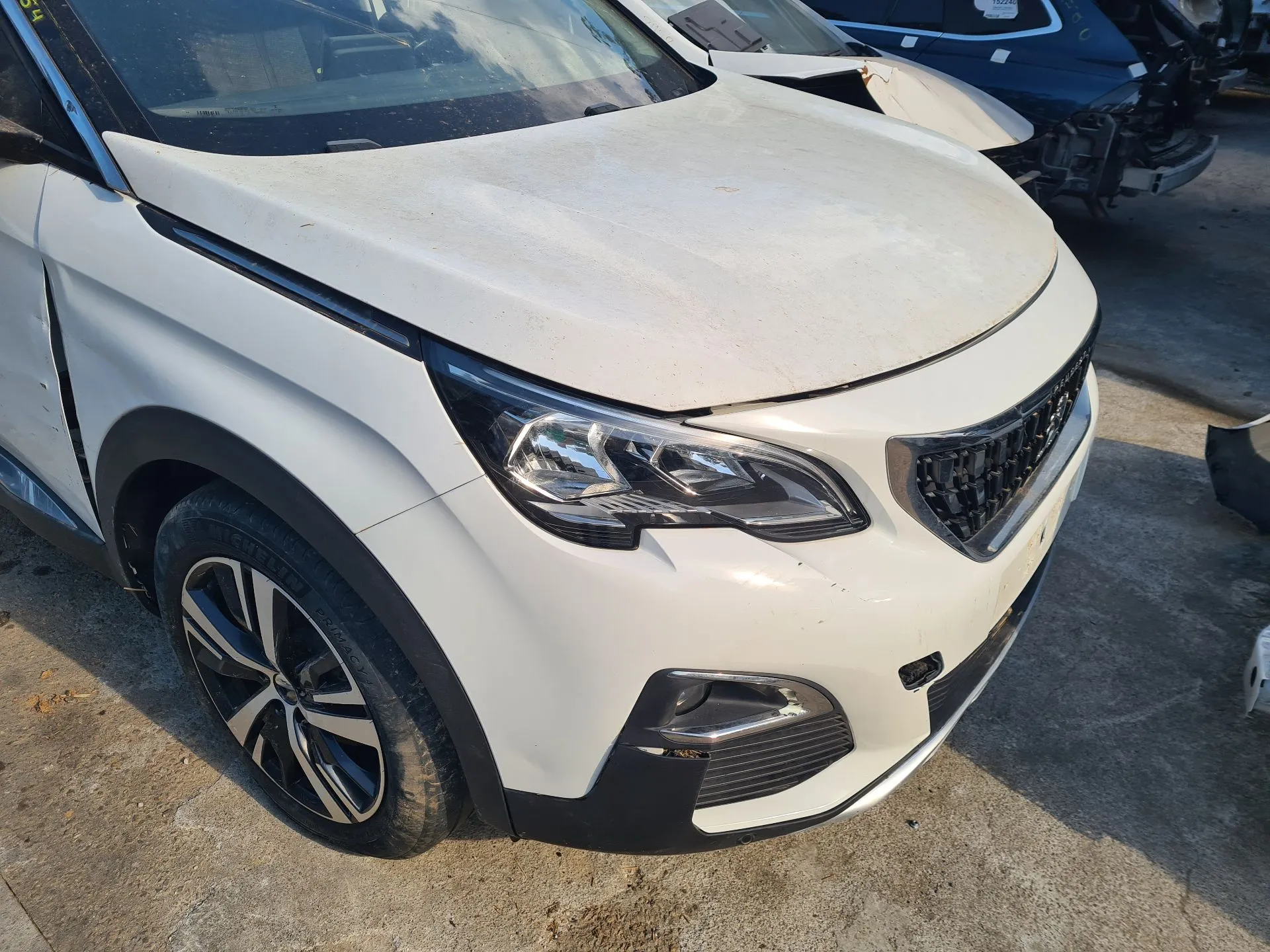 Frente Completa PEUGEOT 3008 II (M_) Imagem-1